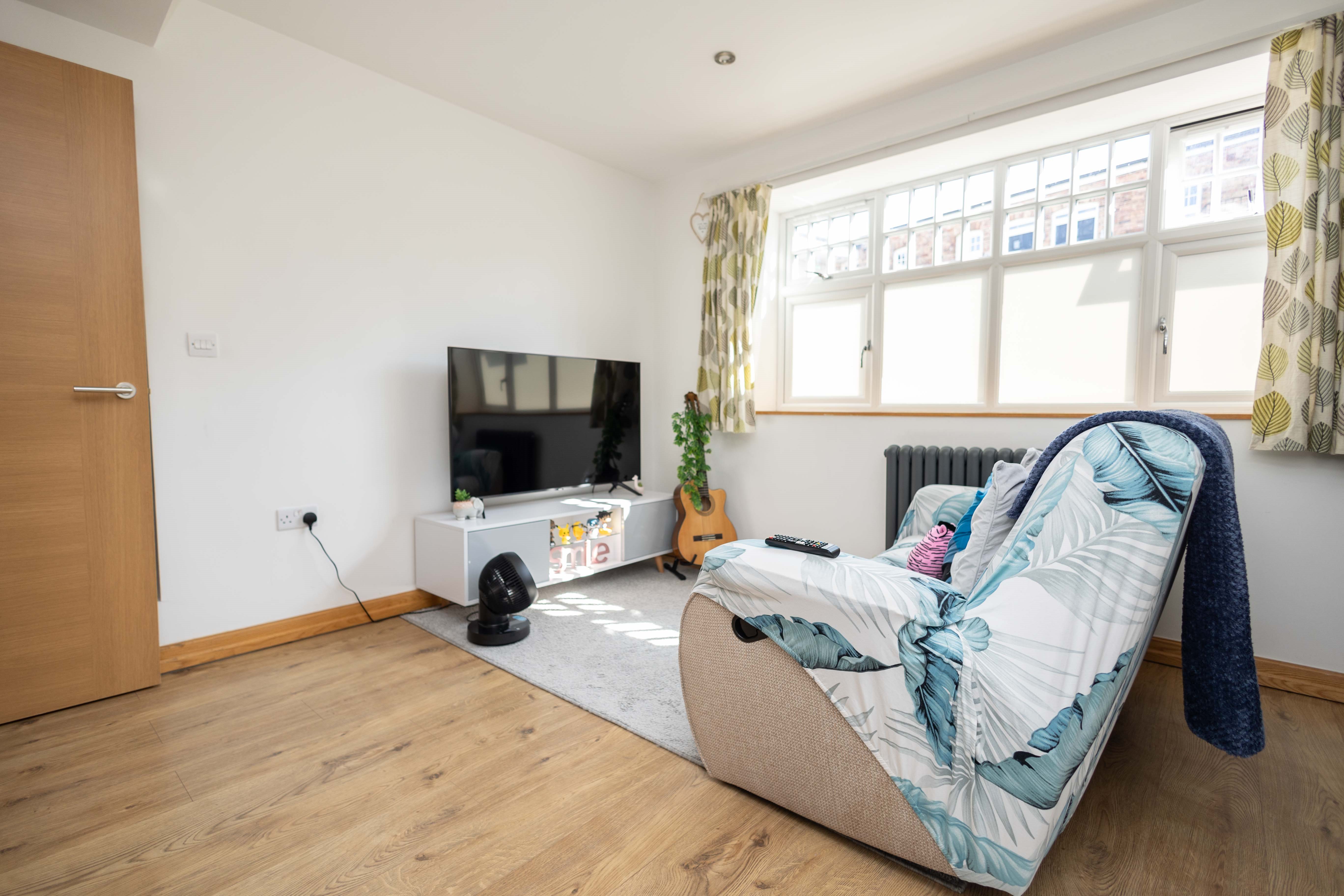 2 bed flat for sale in Christchurch Road, Bournemouth  - Property Image 2