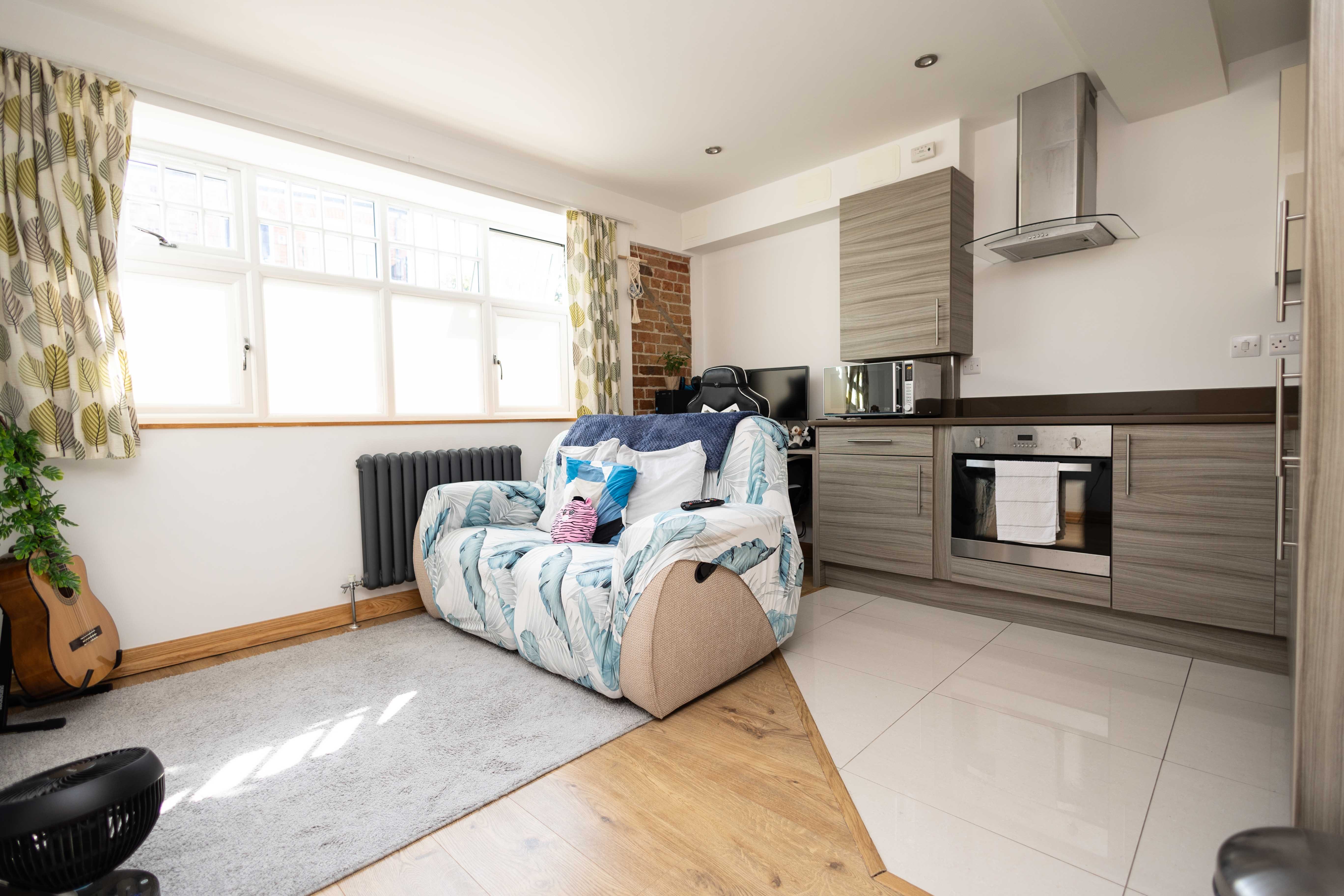 2 bed flat for sale in Christchurch Road, Bournemouth  - Property Image 1