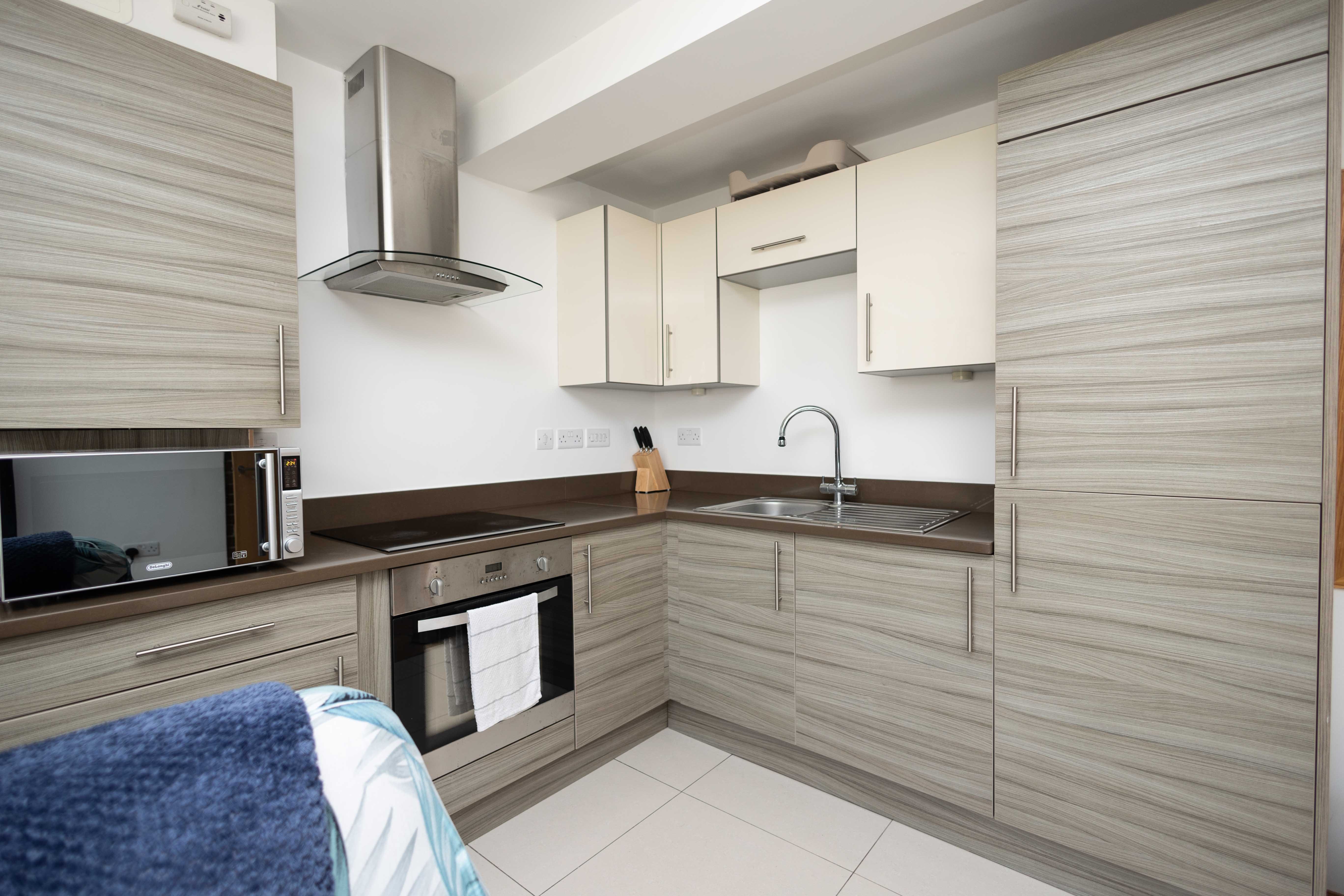 2 bed flat for sale in Christchurch Road, Bournemouth  - Property Image 3