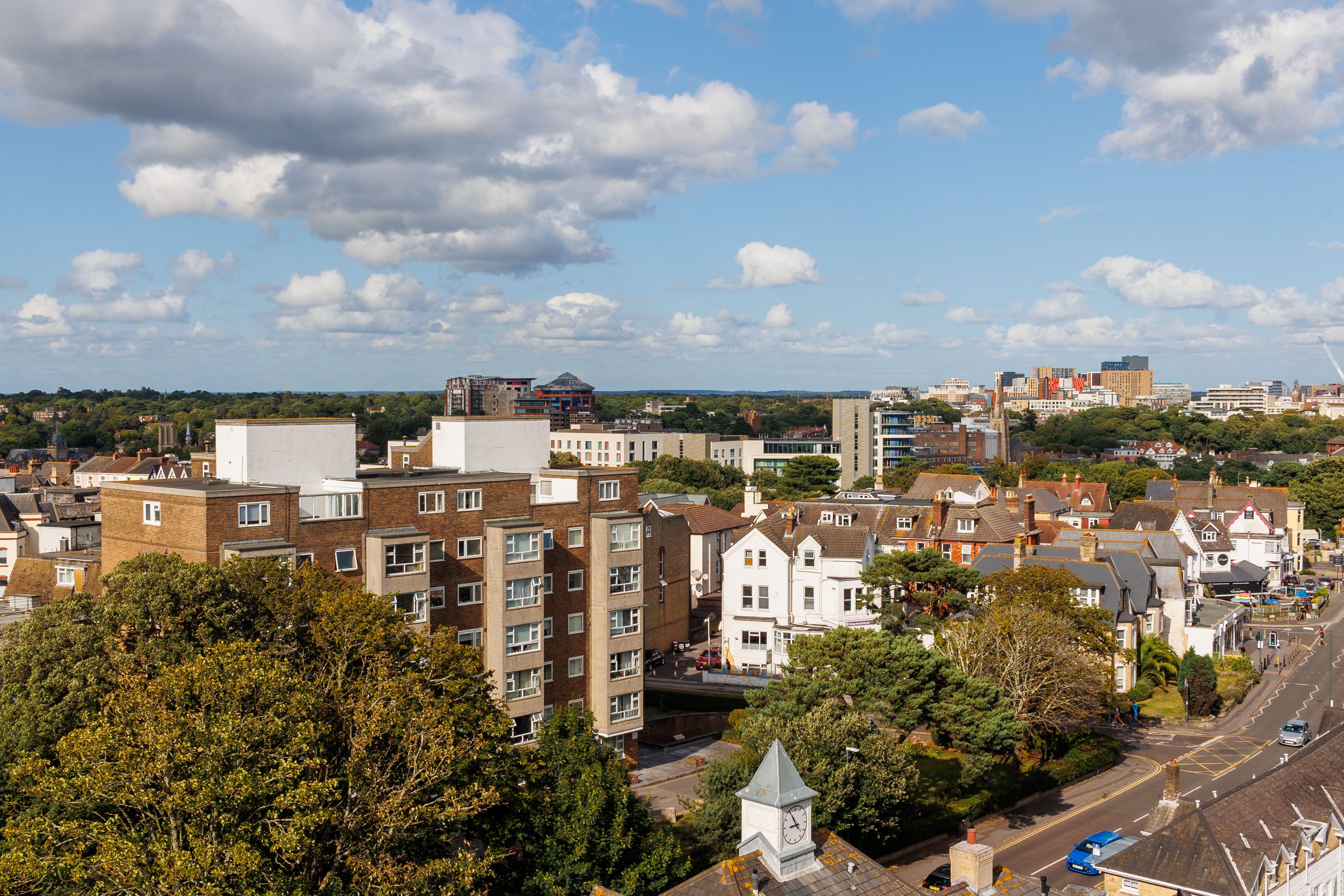 2 bed flat for sale in West Cliff Road, Bournemouth  - Property Image 12