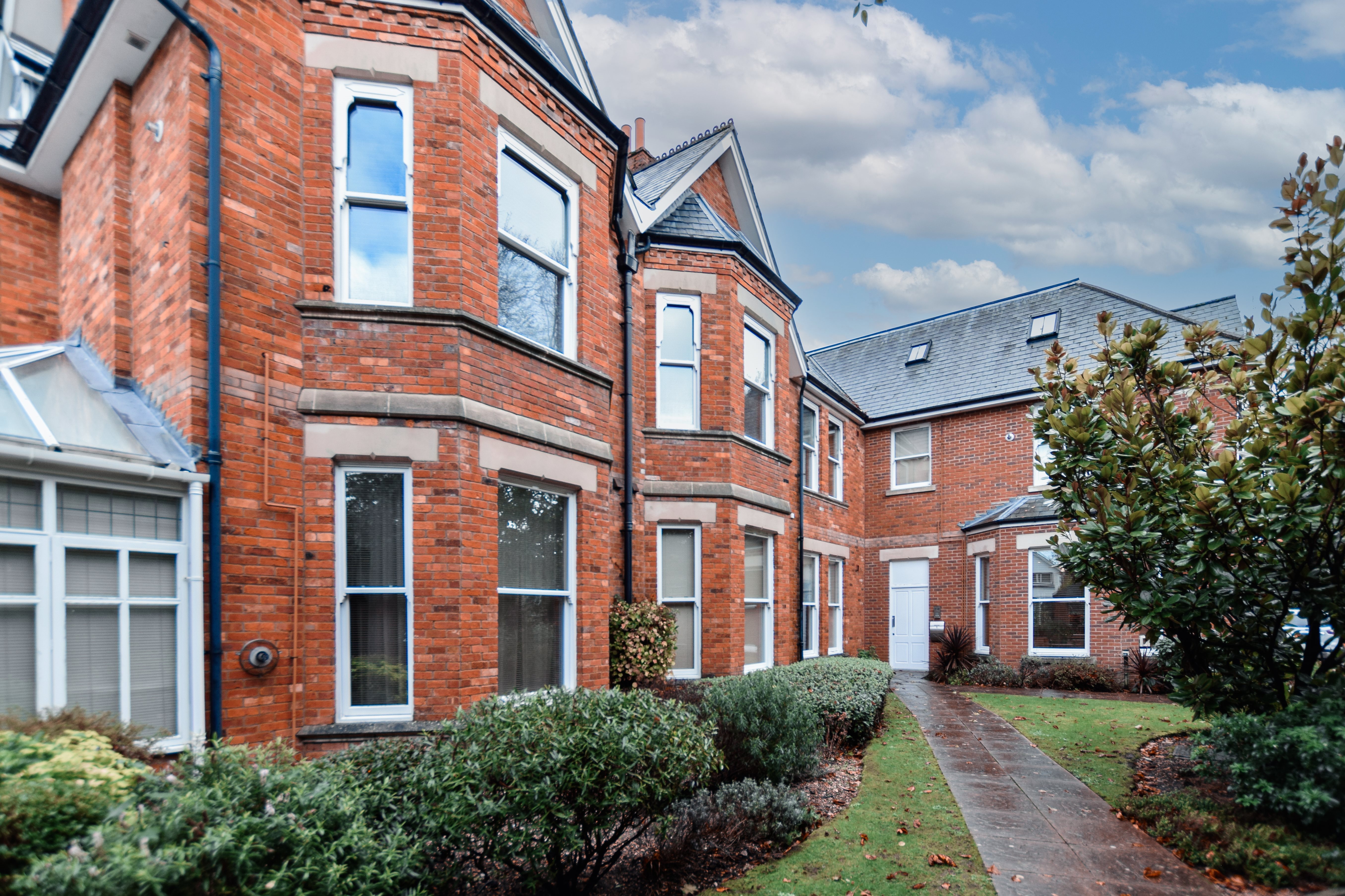 2 bed flat for sale in Cavendish Road, Bournemouth  - Property Image 2