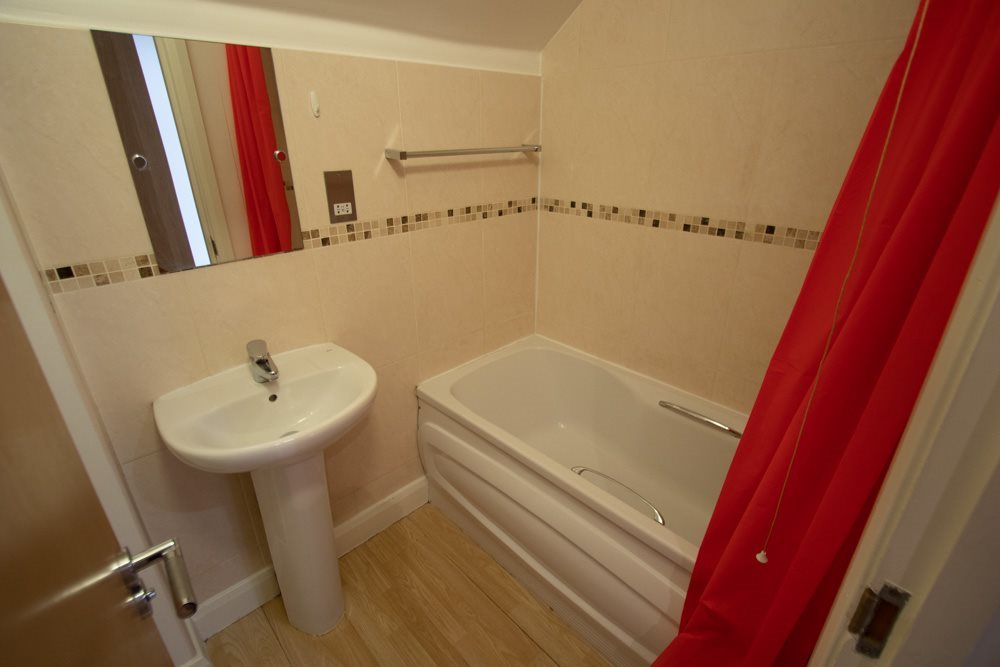 4 bed house for sale in Portchester Place, Bournemouth  - Property Image 10