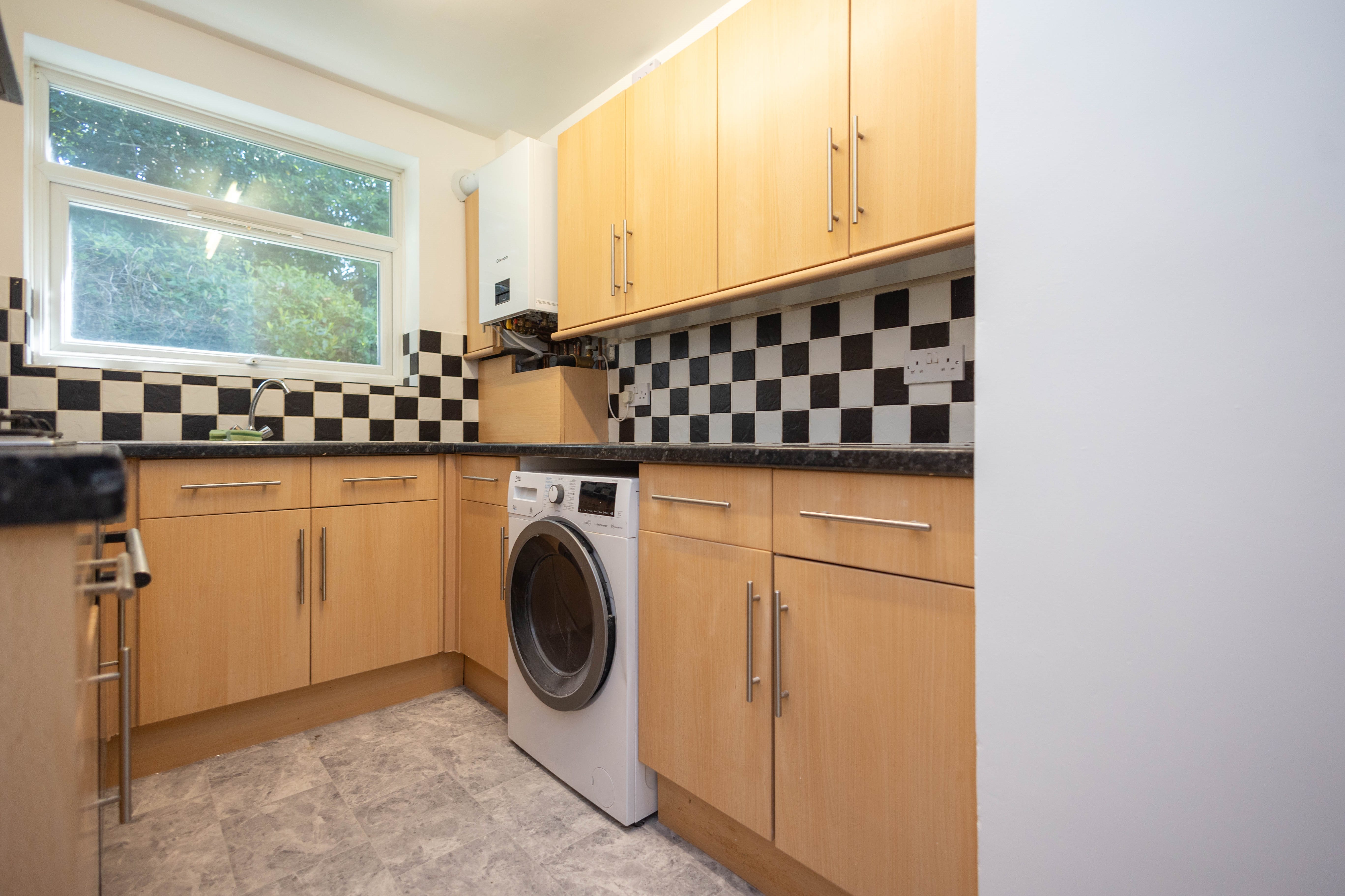 2 bed flat for sale in Branksome Wood Road, Bournemouth  - Property Image 5