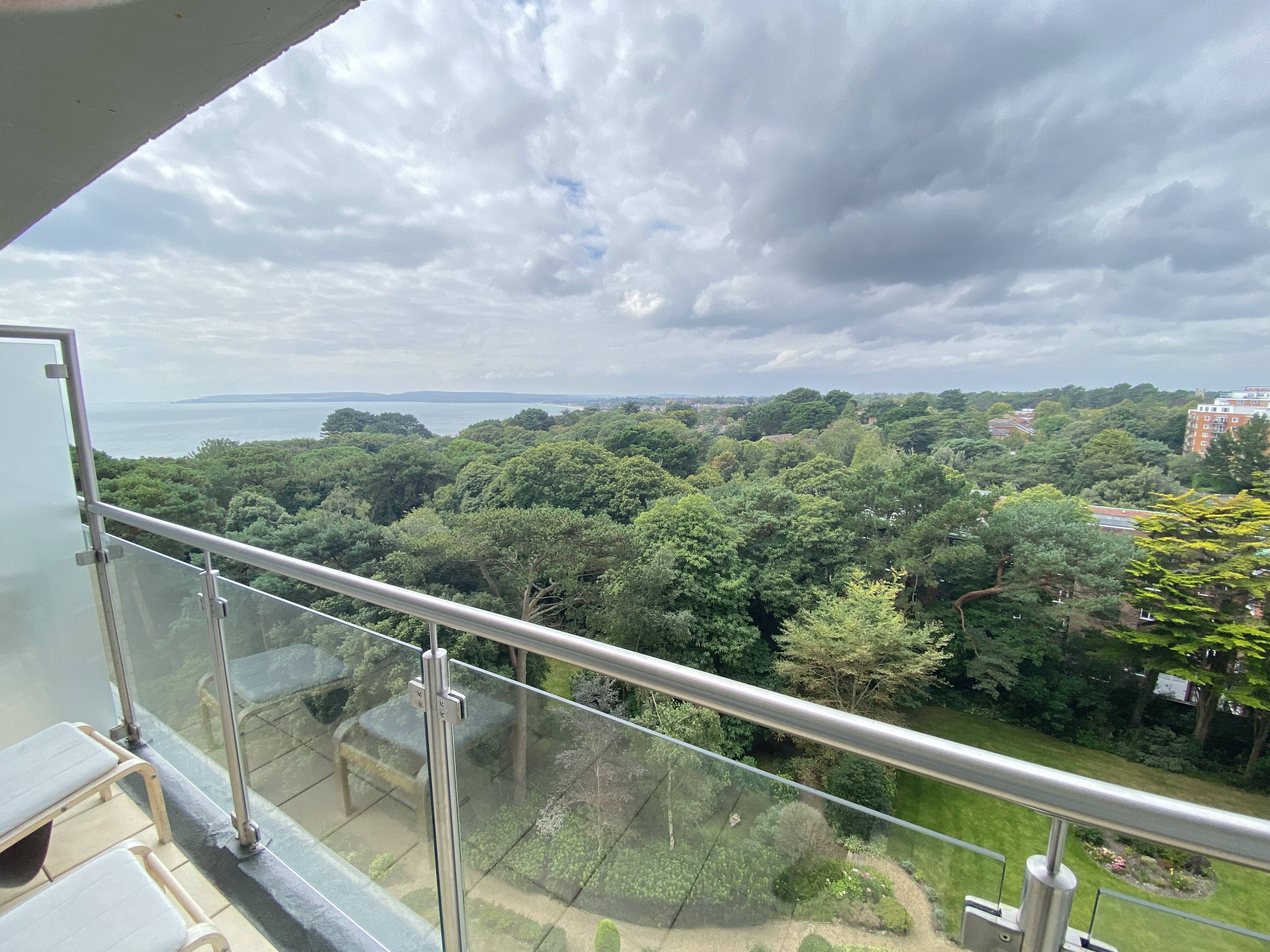2 bed flat for sale in West Cliff Road, Bournemouth  - Property Image 10