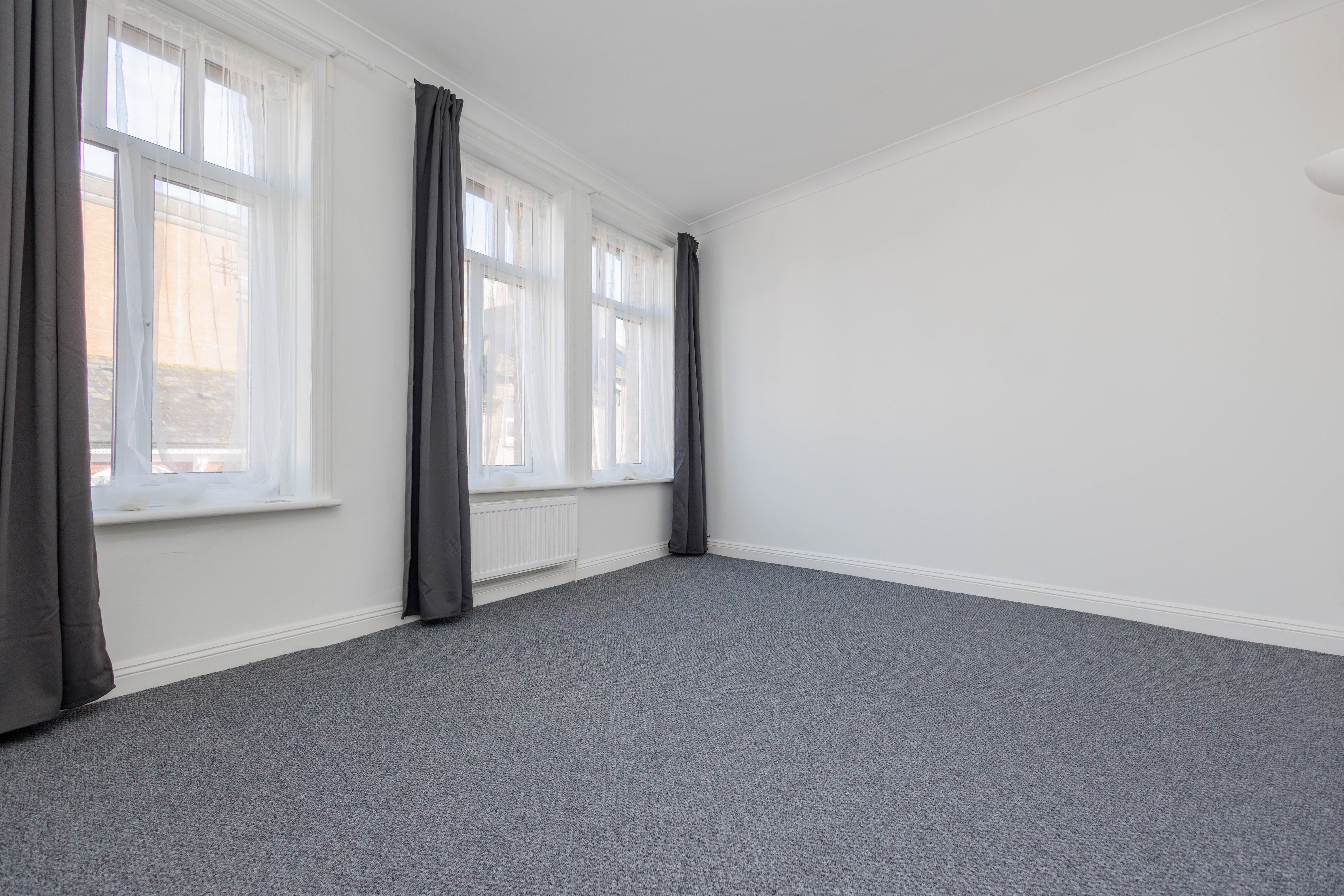 2 bed flat for sale in Commercial Road, Bournemouth  - Property Image 2