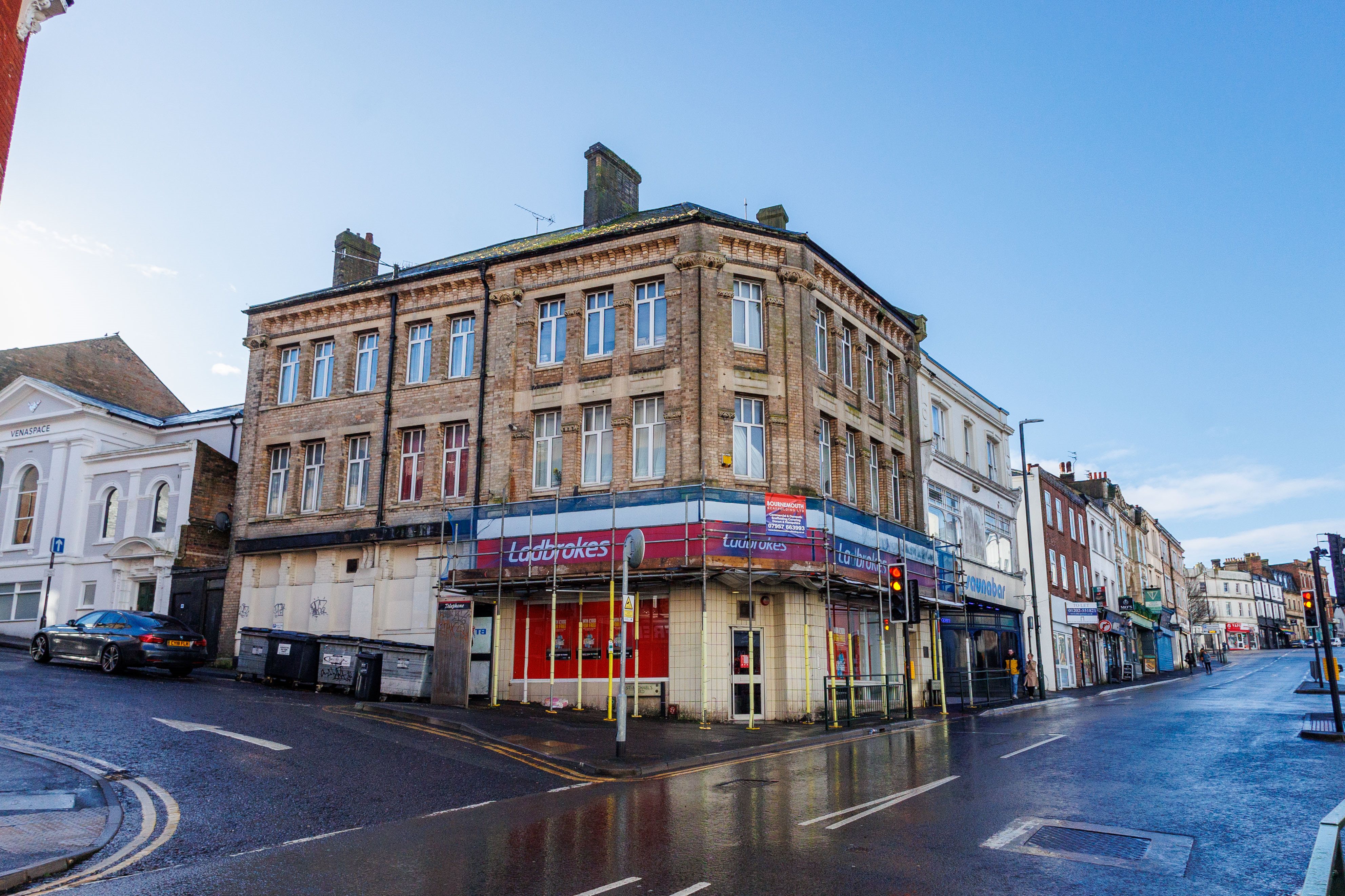 2 bed flat for sale in Commercial Road, Bournemouth  - Property Image 1