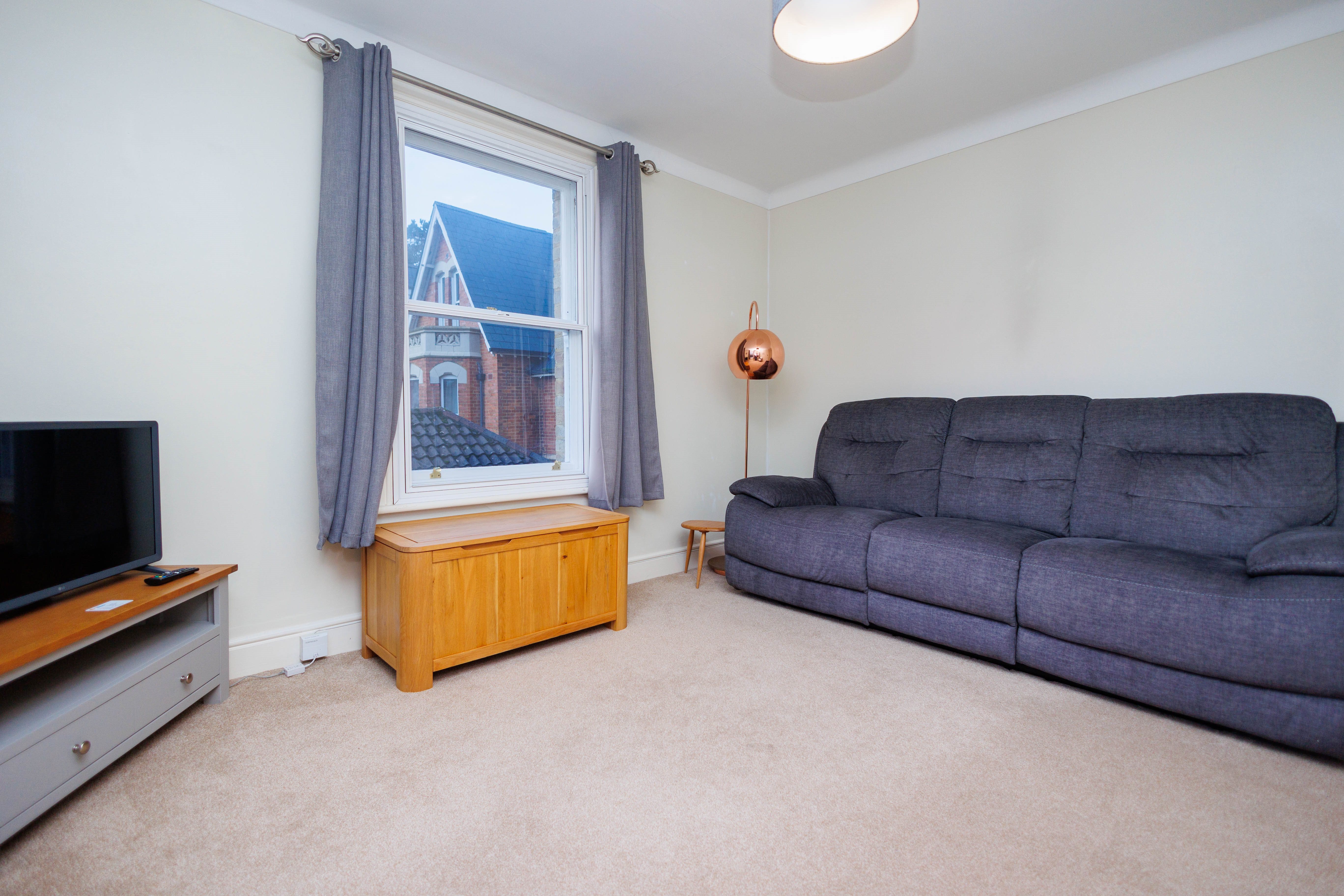 1 bed flat for sale in Poole Road, Bournemouth 2
