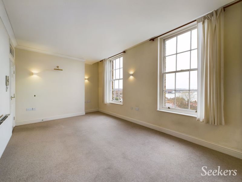 1 bed flat for sale in Medway Heights, Chatham  - Property Image 6