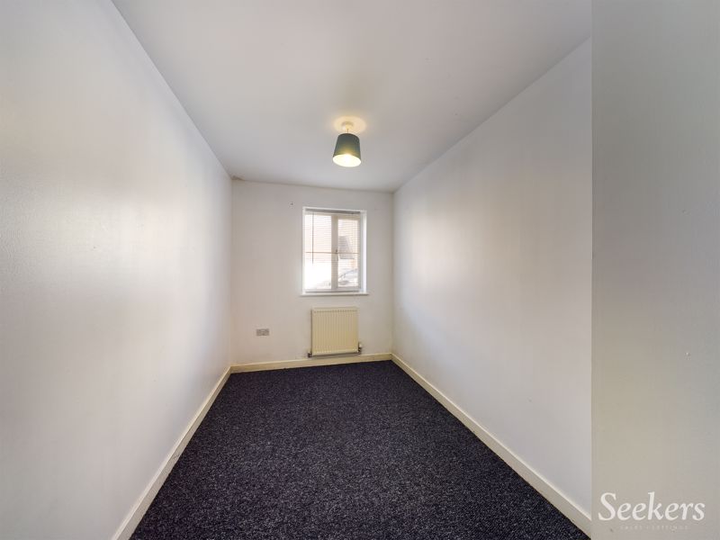 2 bed flat to rent in Furfield Chase, Maidstone  - Property Image 3