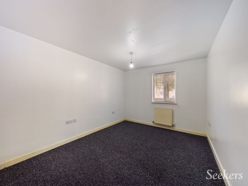 2 bed flat to rent in Furfield Chase, Maidstone  - Property Image 2