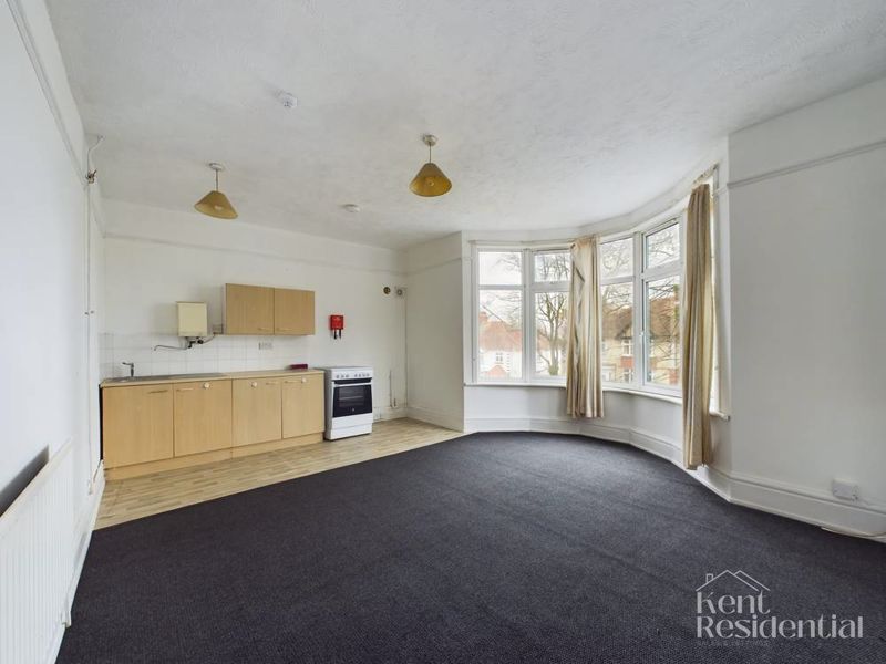 1 bed to rent in Maidstone Road, Chatham - Property Image 1
