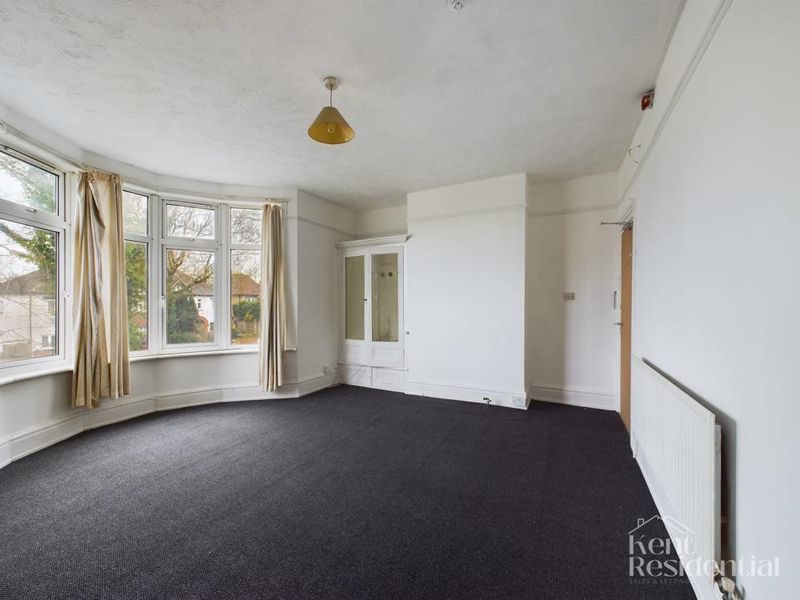 1 bed to rent in Maidstone Road, Chatham  - Property Image 2