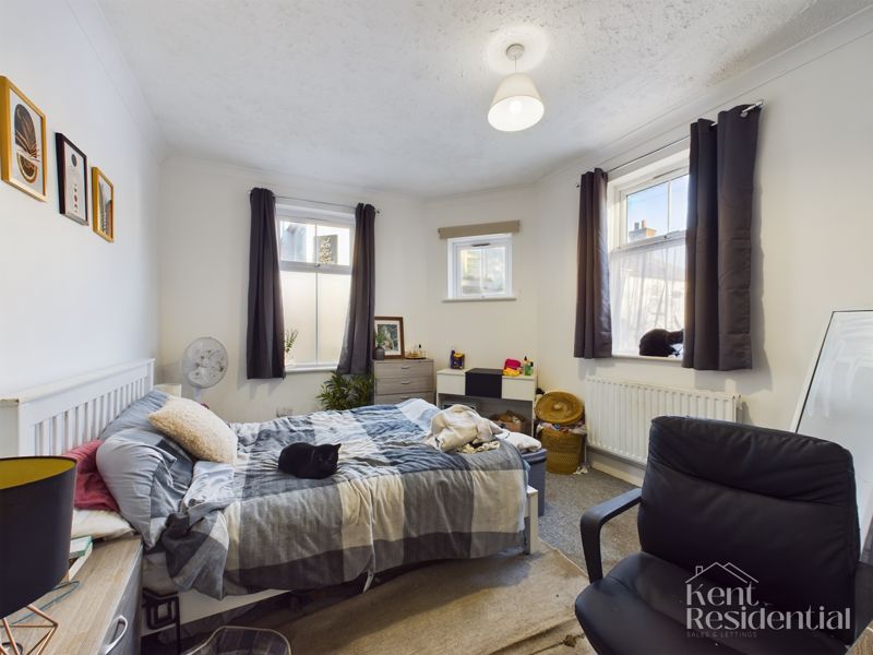 1 bed flat for sale in Glanville Road, Rochester  - Property Image 5