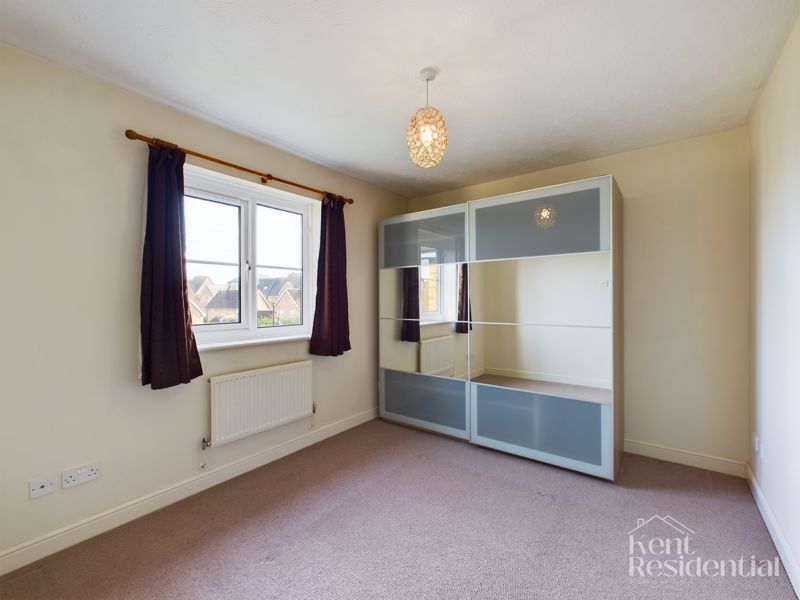 1 bed flat to rent in The Pintails, Chatham  - Property Image 4