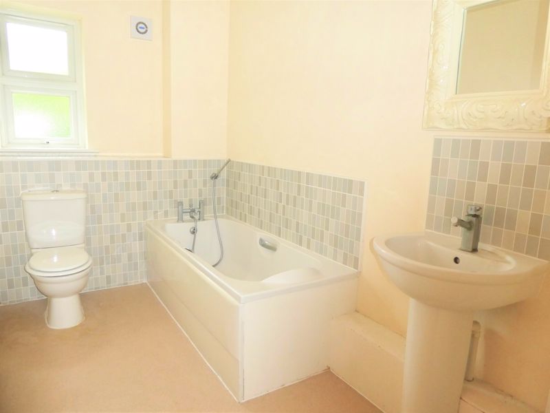 2 bed flat to rent in London Road, Maidstone  - Property Image 4