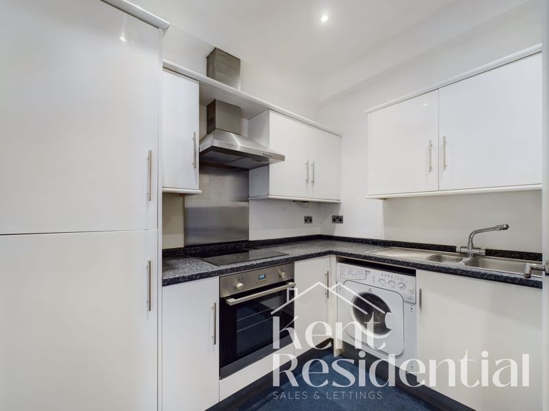 2 bed flat to rent in Mill Court, Maidstone  - Property Image 3
