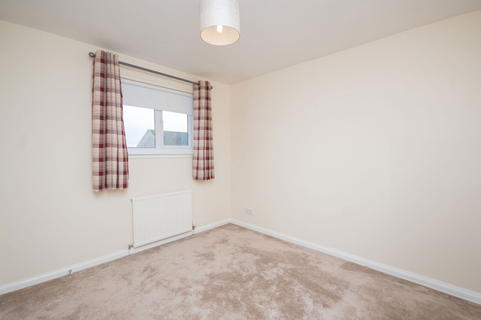 3 bed detached house for sale in Rowan Crescent, Shotts  - Property Image 13