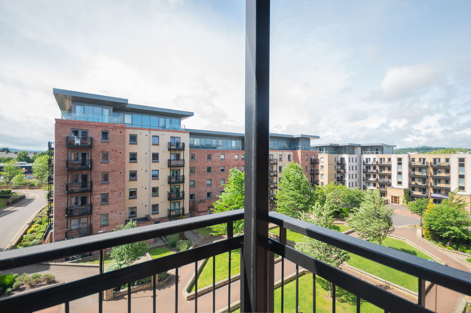 2 bed flat for sale in Slateford Gait, Edinburgh  - Property Image 2