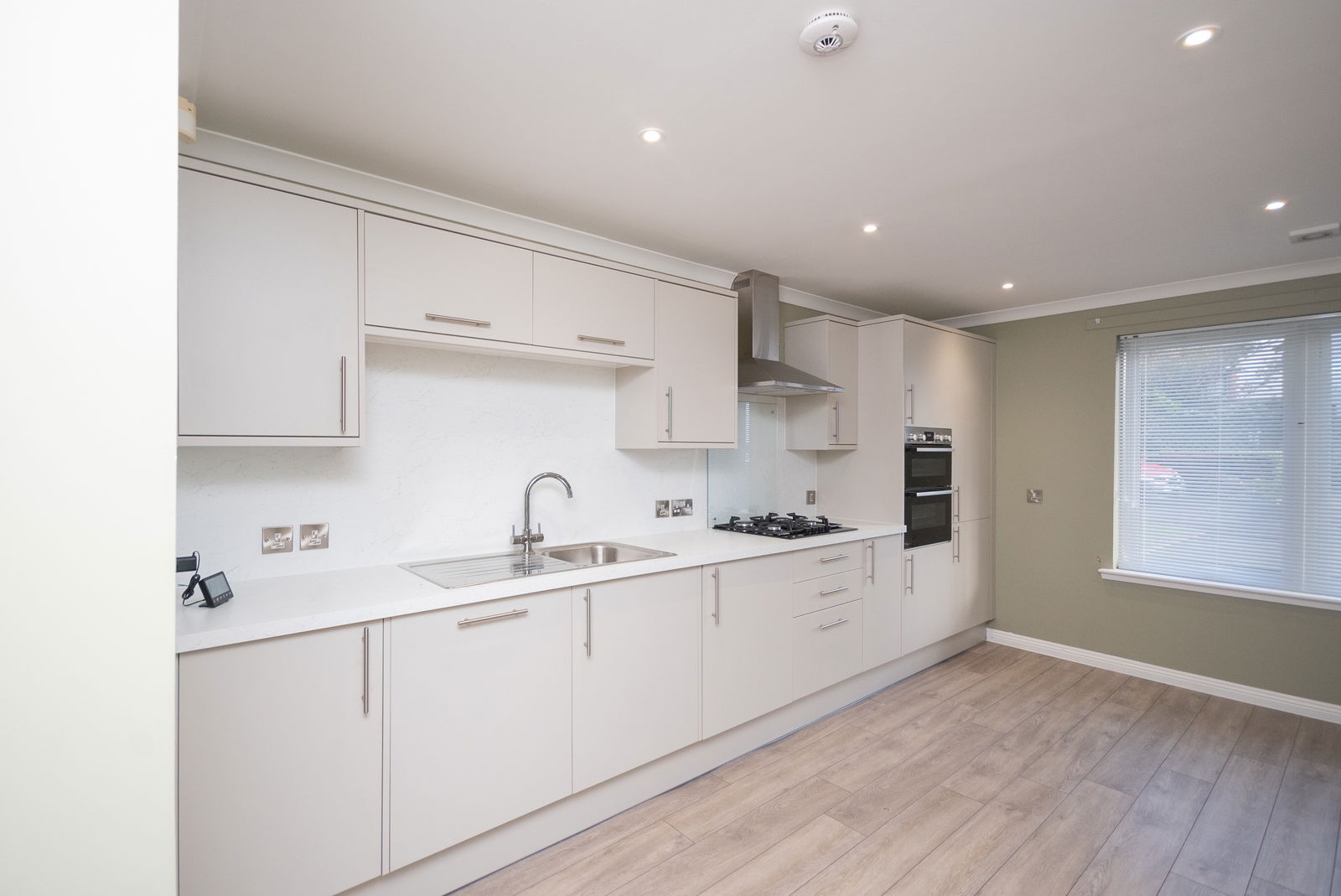 3 bed flat for sale in Undercliff Road, Wemyss Bay, PA18 6AQ  - Property Image 8