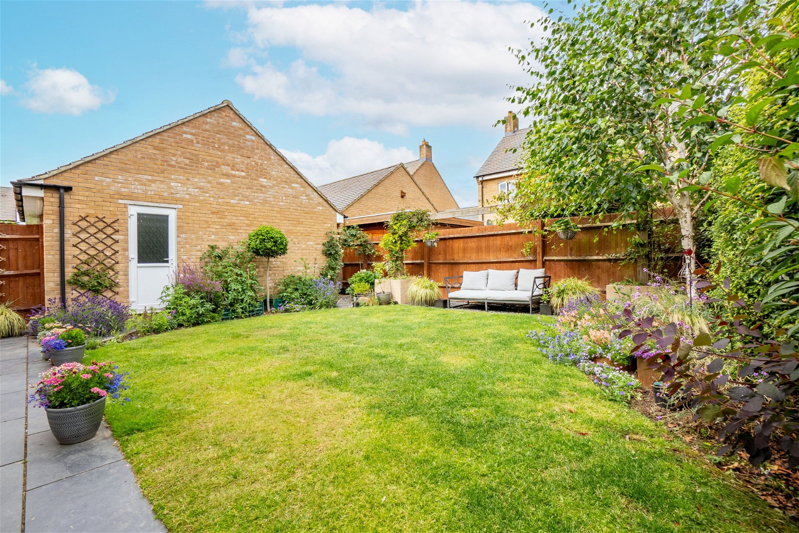 5 bed detached house for sale in Wagtail Gardens, Bedford  - Property Image 30