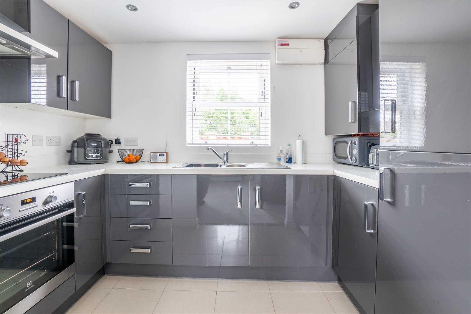 2 bed maisonette for sale in Avocet Road, Bedford  - Property Image 18