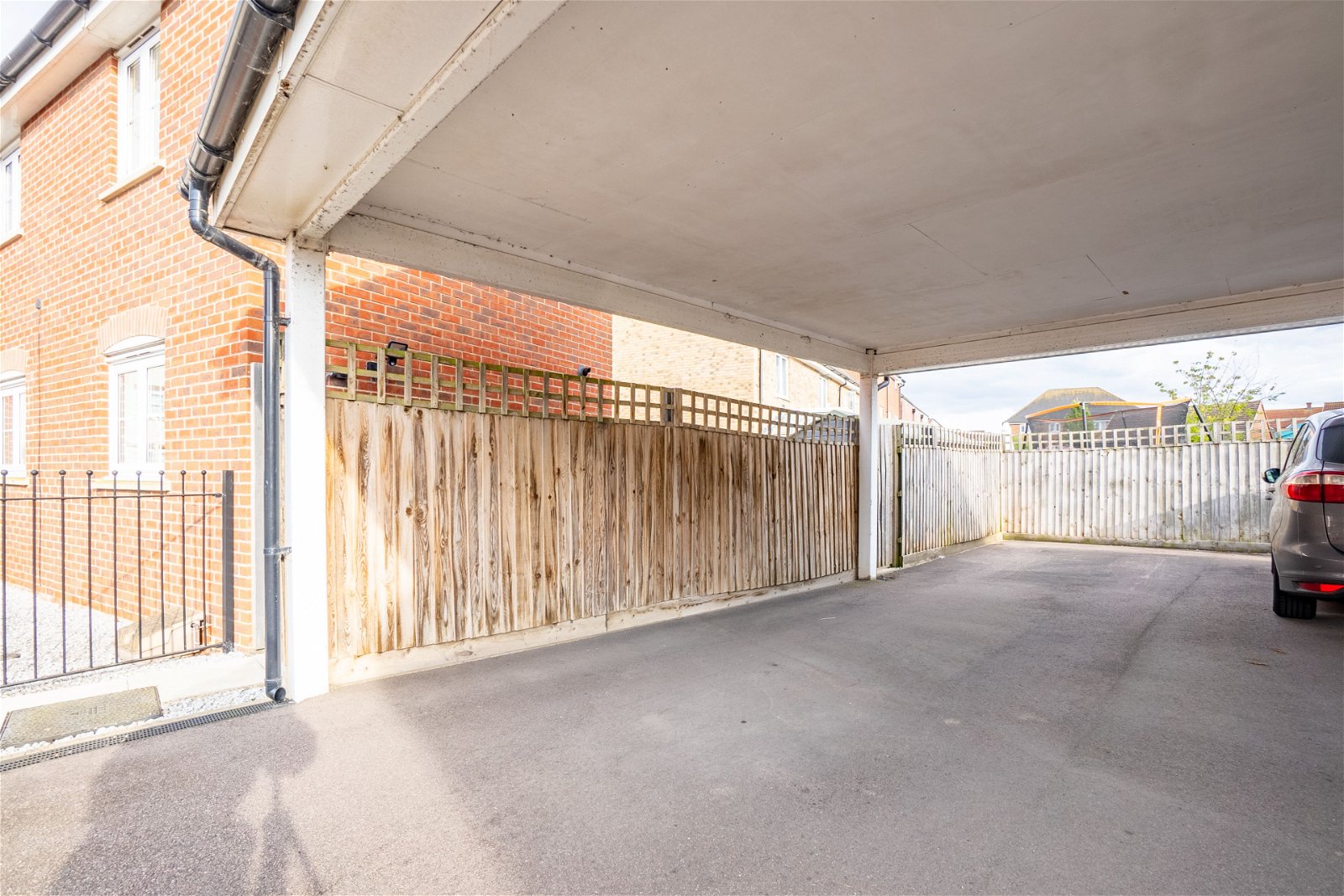 4 bed detached house for sale in Brooklands Avenue, Bedford  - Property Image 32