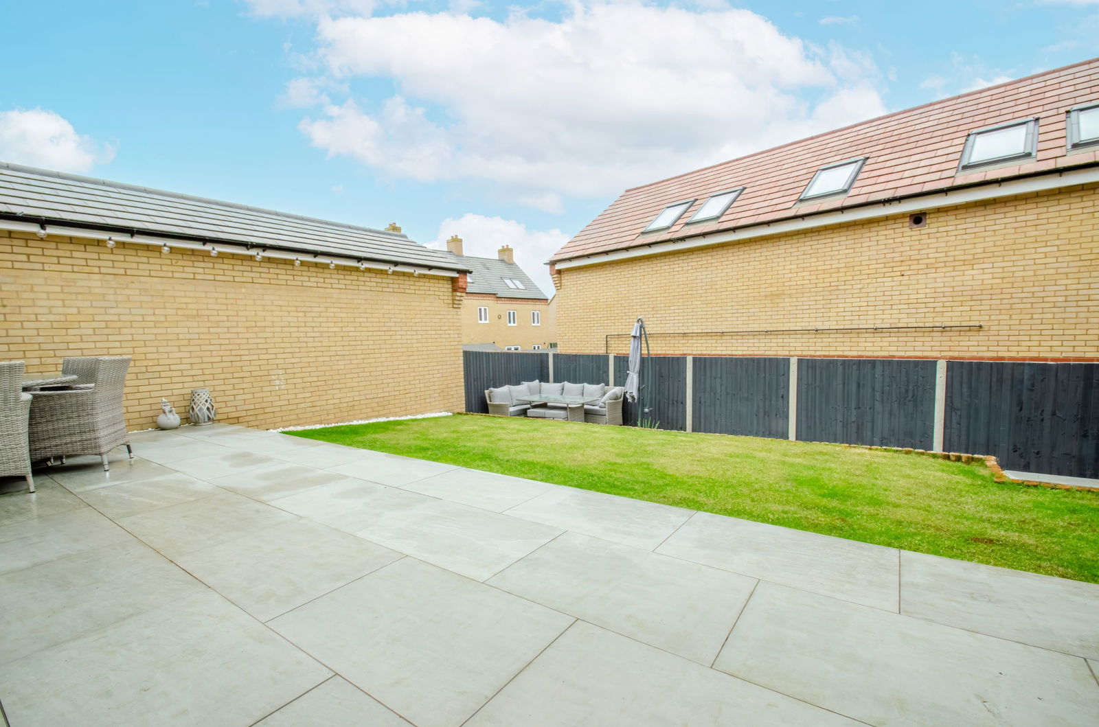 4 bed detached house for sale in Harlequin Crescent, Bedford  - Property Image 28