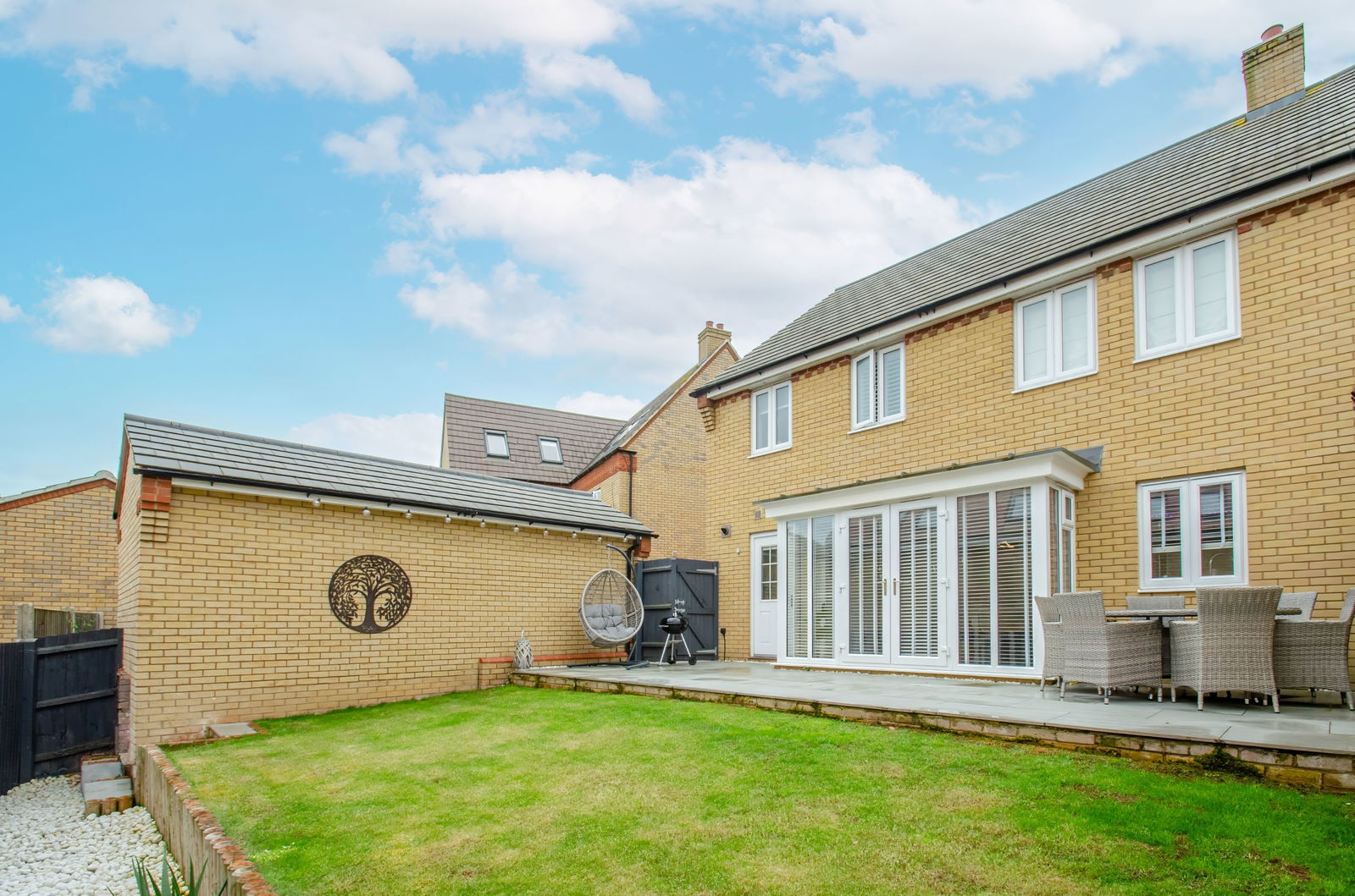 4 bed detached house for sale in Harlequin Crescent, Bedford  - Property Image 30