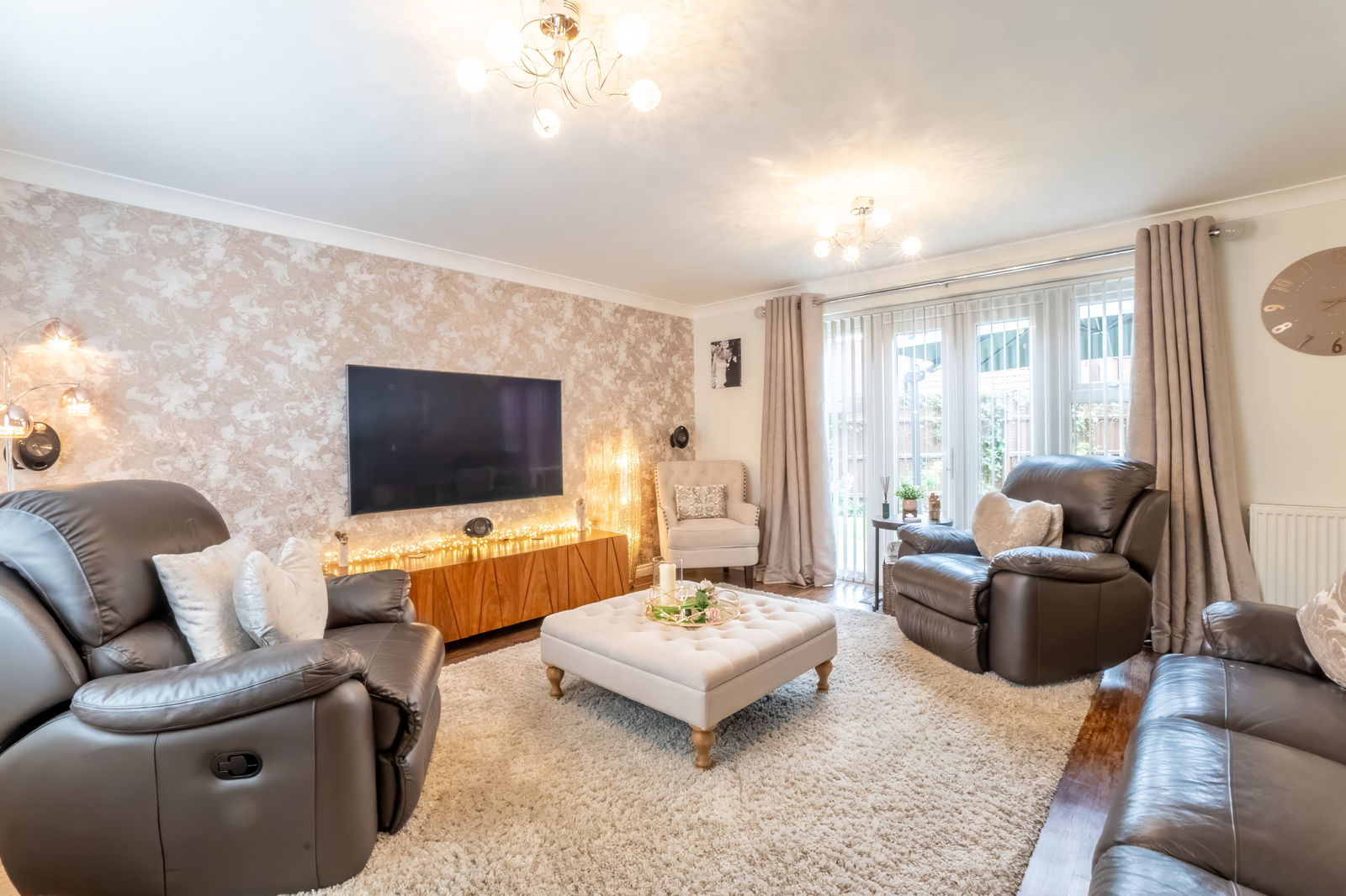 4 bed detached house for sale in Swift Way, Bedford  - Property Image 3