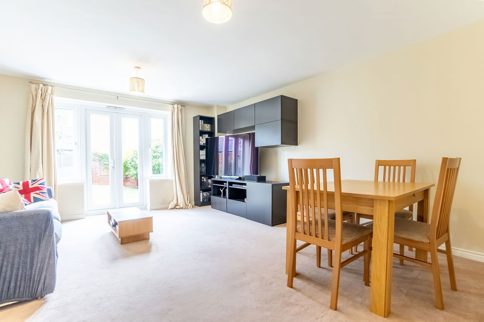 3 bed semi-detached house for sale in Fieldfare View, Bedford  - Property Image 3