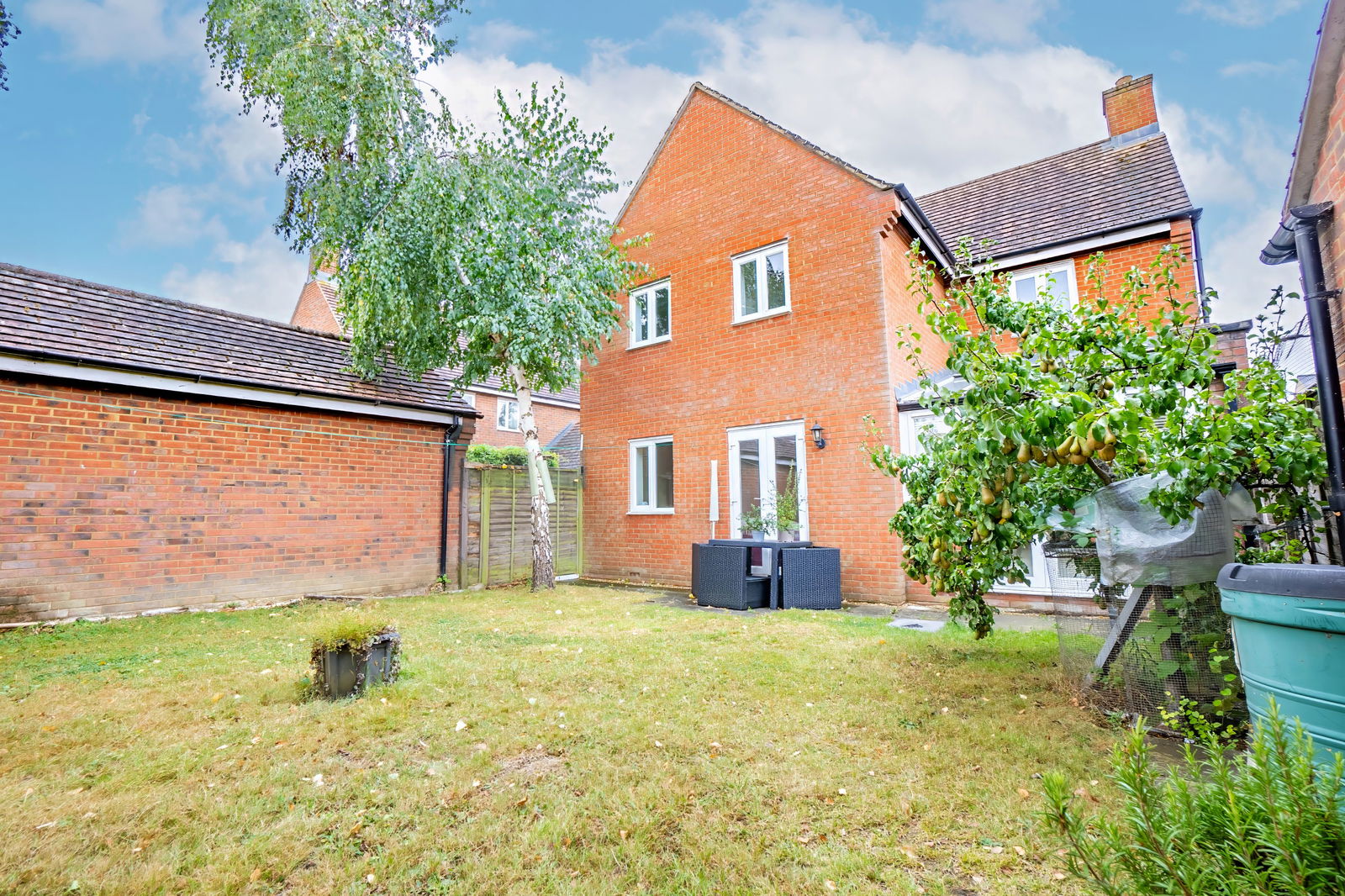 4 bed detached house for sale in Heron Gardens, Bedford  - Property Image 30