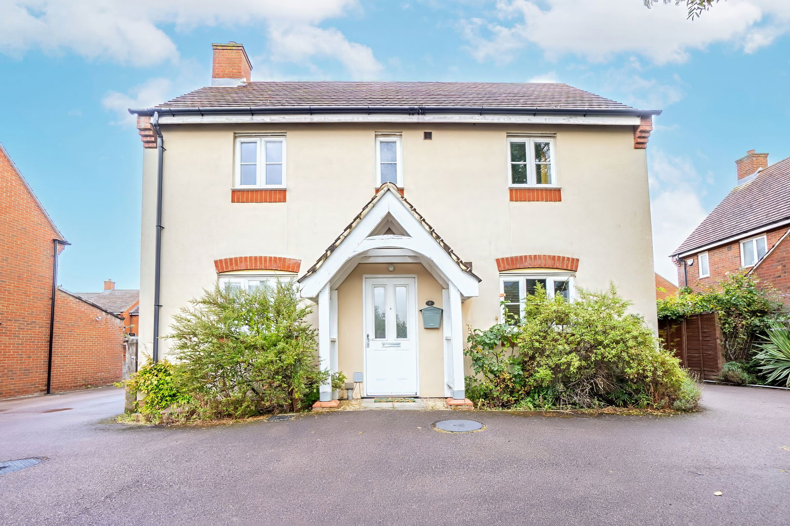 4 bed detached house for sale in Heron Gardens, Bedford  - Property Image 32