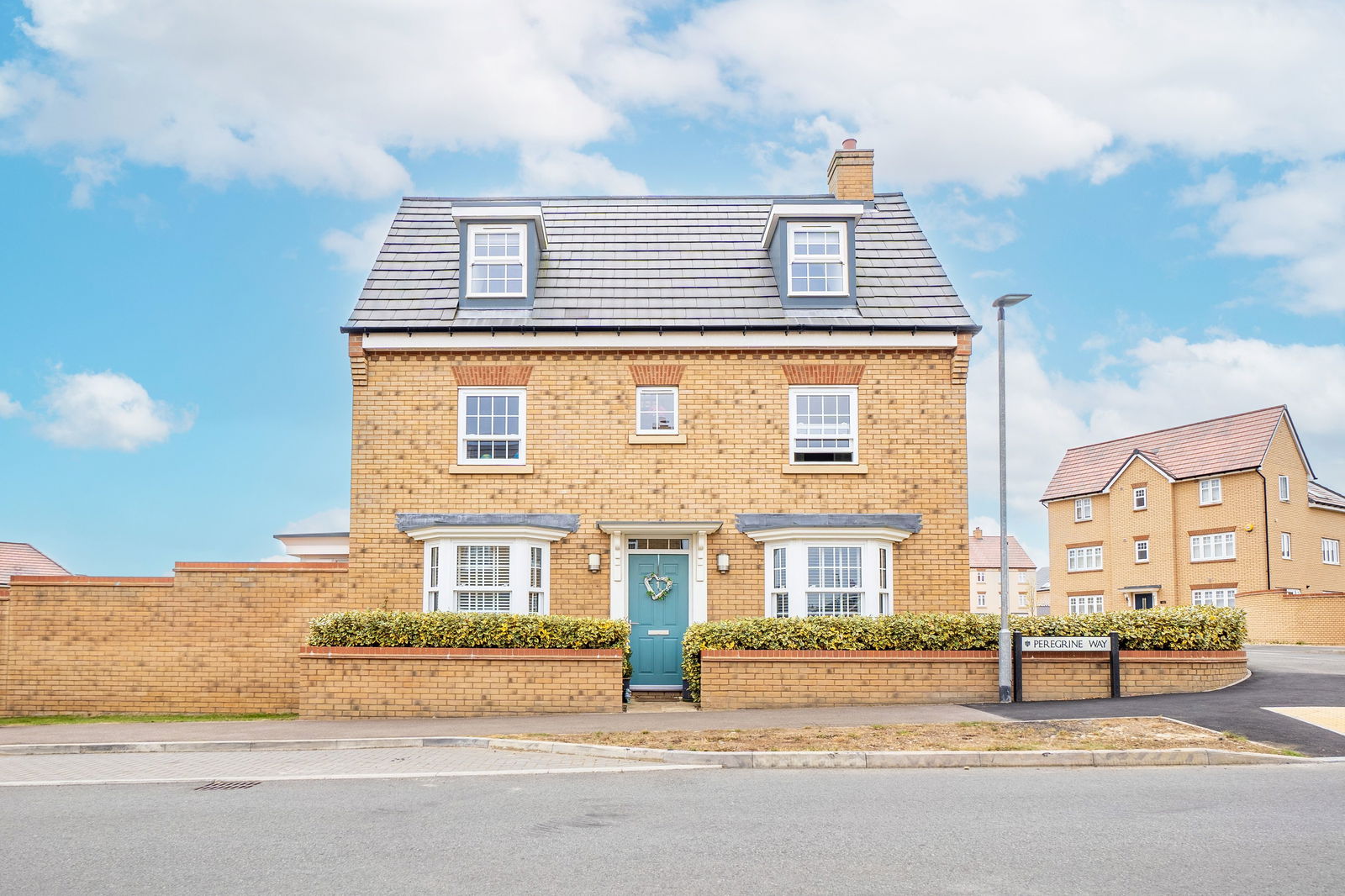 4 bed detached house for sale in Peregrine Way, Wixams  - Property Image 39