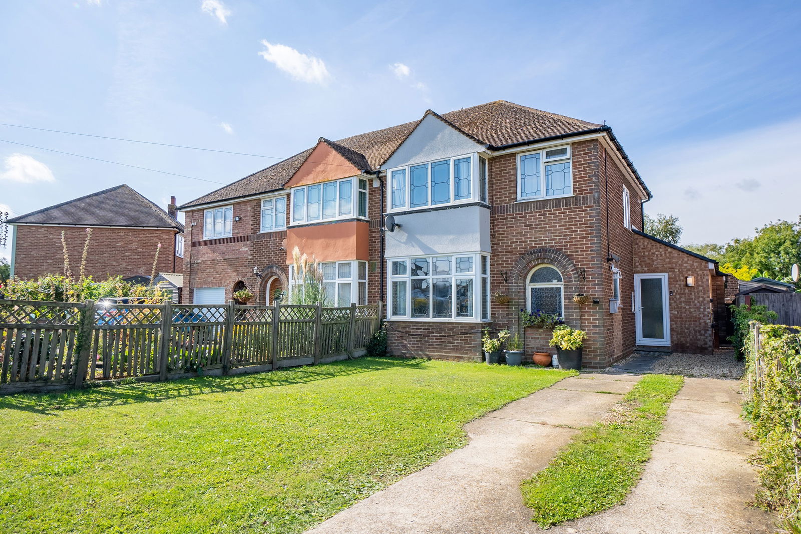 4 bed semi-detached house for sale in Wood Lane, Bedford  - Property Image 2