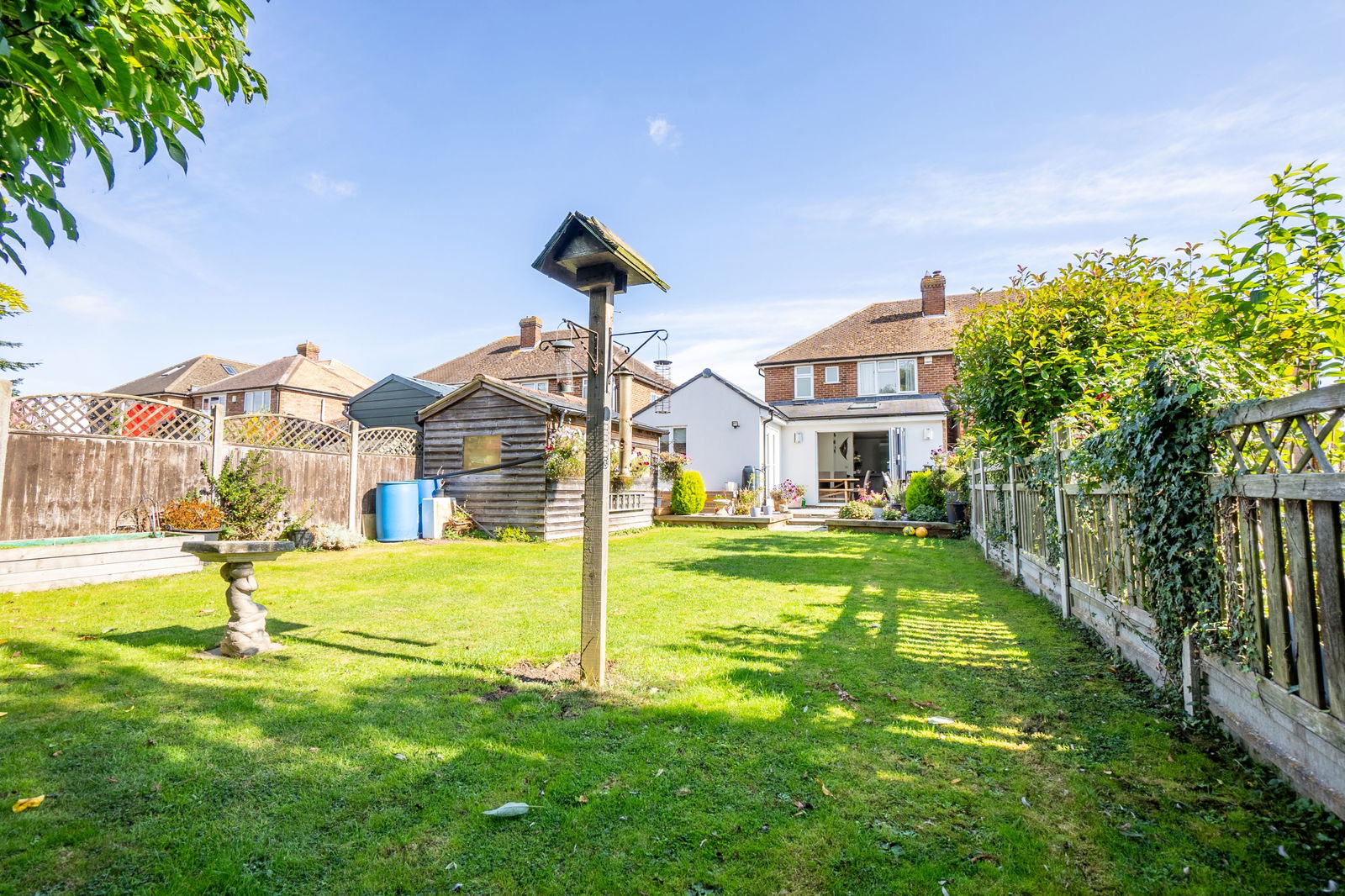 4 bed semi-detached house for sale in Wood Lane, Bedford  - Property Image 37