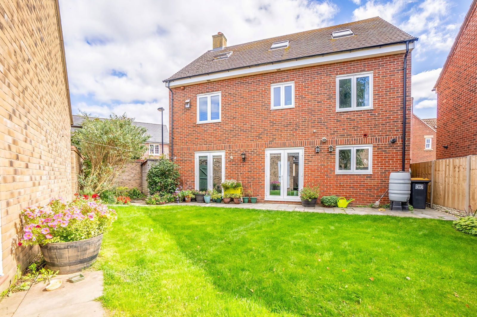 6 bed detached house for sale in Swift Way, Bedford  - Property Image 28