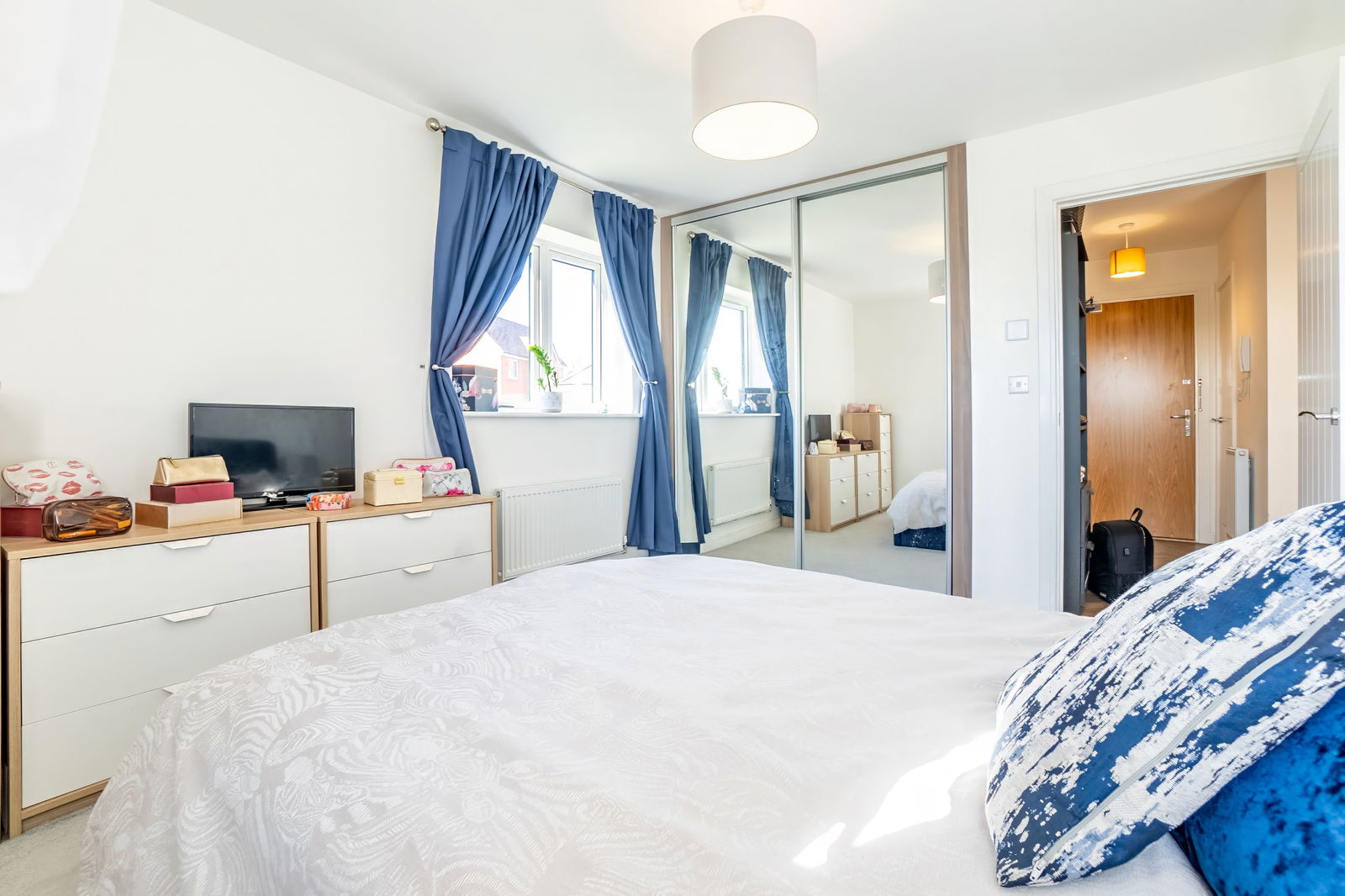 2 bed flat for sale in Meadow Road, Bedford  - Property Image 9