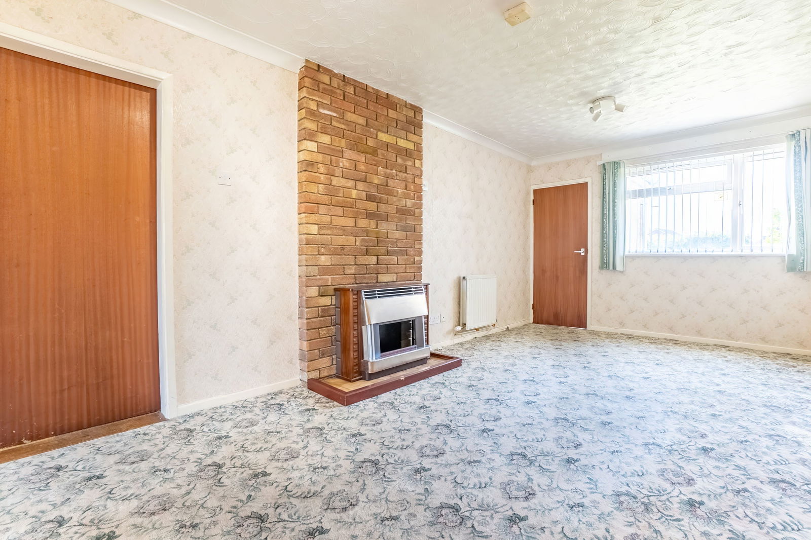 3 bed semi-detached house for sale in Wood Lane, Bedford  - Property Image 17