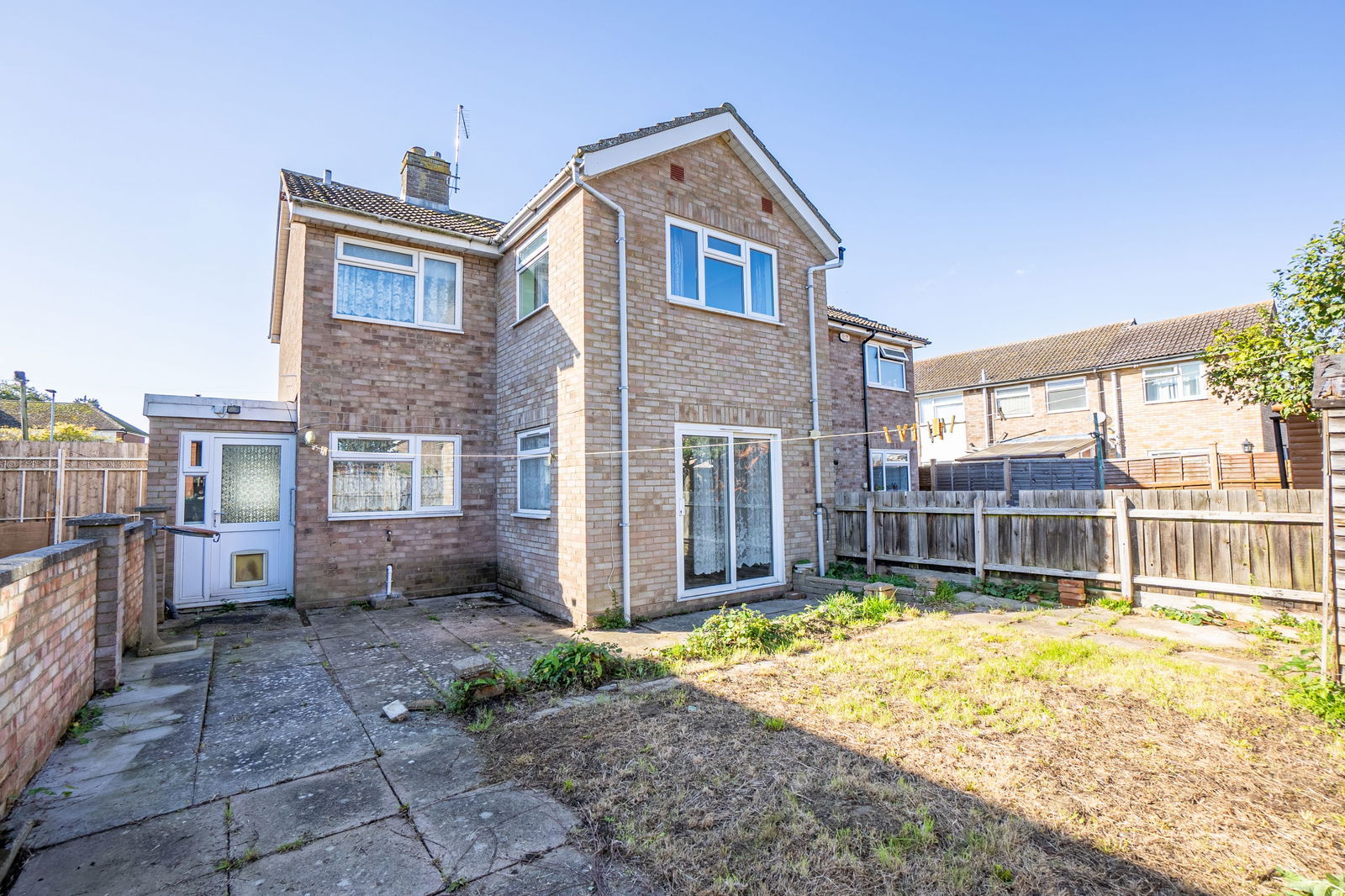 3 bed semi-detached house for sale in Wood Lane, Bedford  - Property Image 6