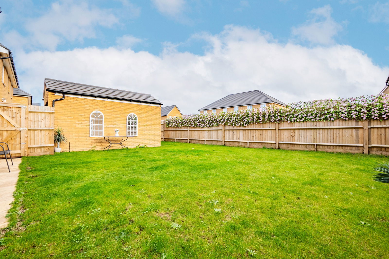 4 bed detached house for sale in Lavender Lane, Bedford  - Property Image 11