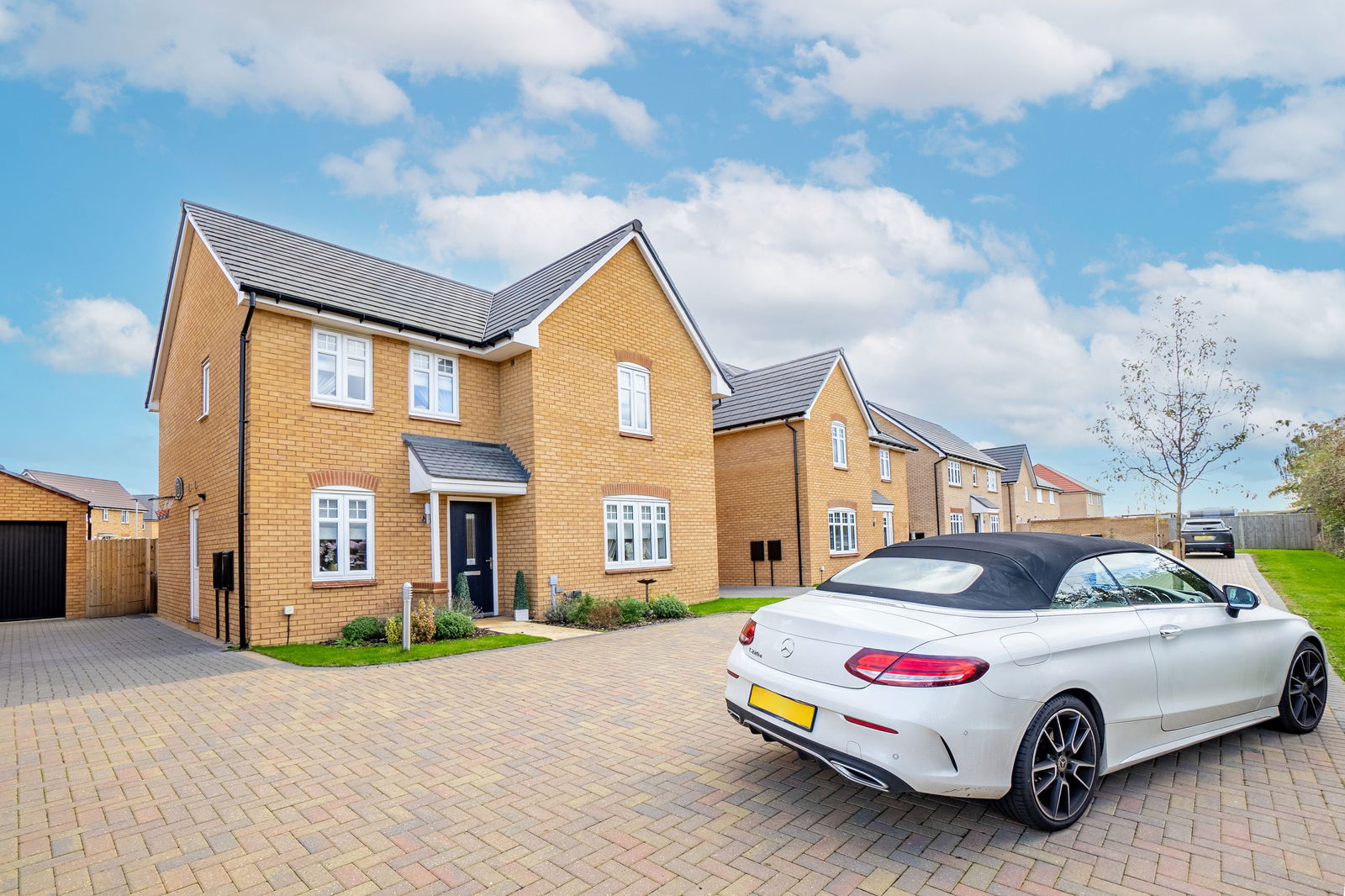 4 bed detached house for sale in Lavender Lane, Bedford  - Property Image 1