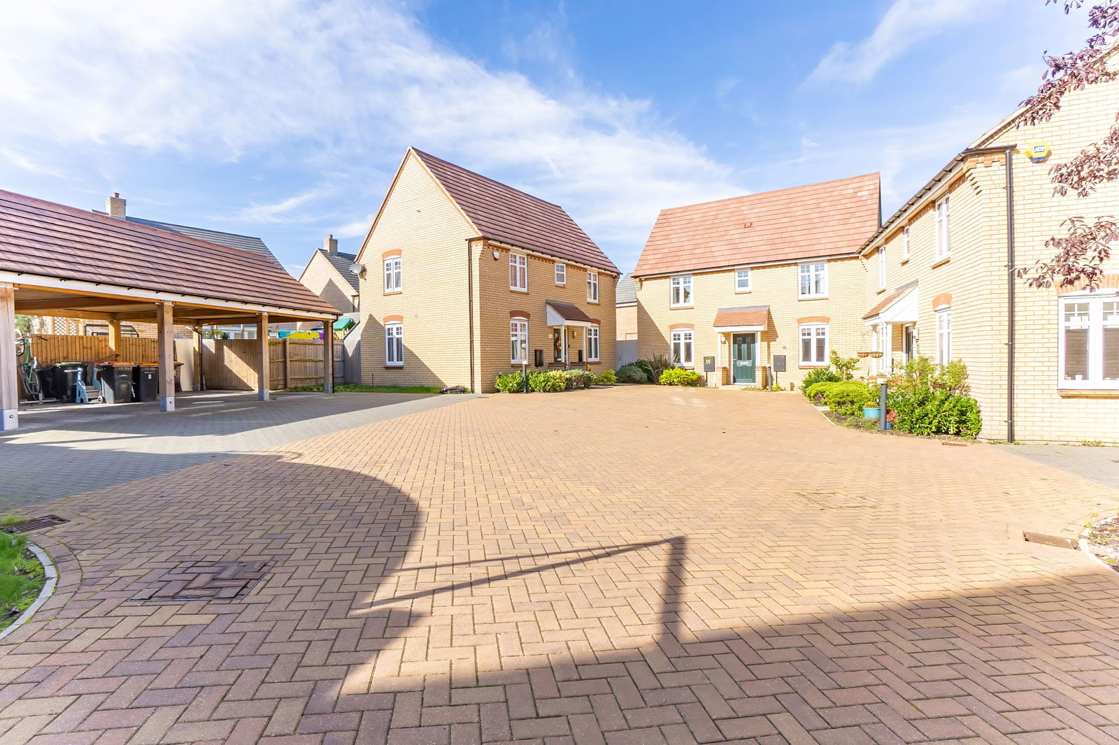 3 bed detached house for sale in Cadwall Drive, Bedford  - Property Image 25