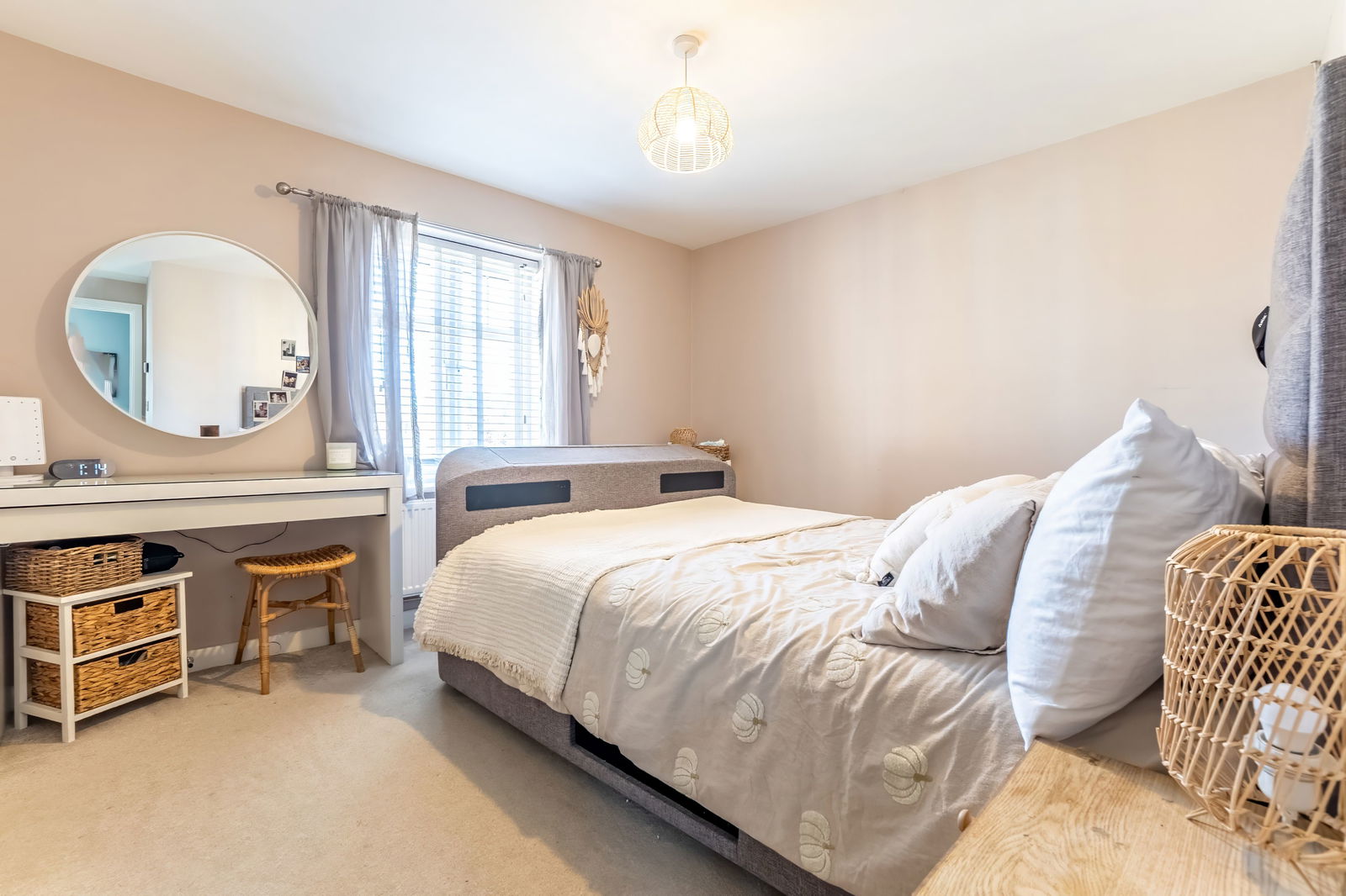 3 bed detached house for sale in Cadwall Drive, Bedford  - Property Image 8