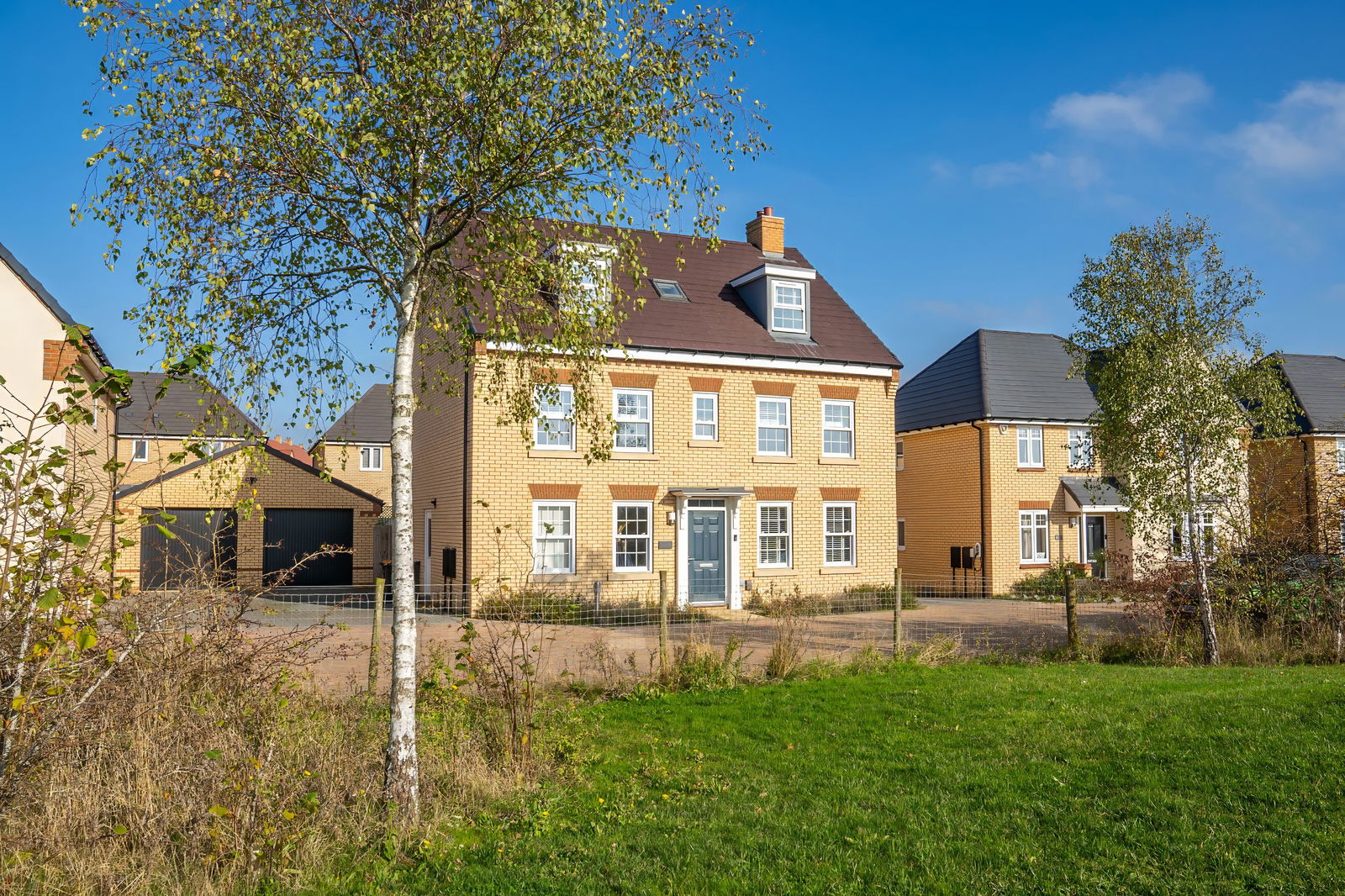 5 bed detached house for sale in Blackbird Close, Bedford  - Property Image 51