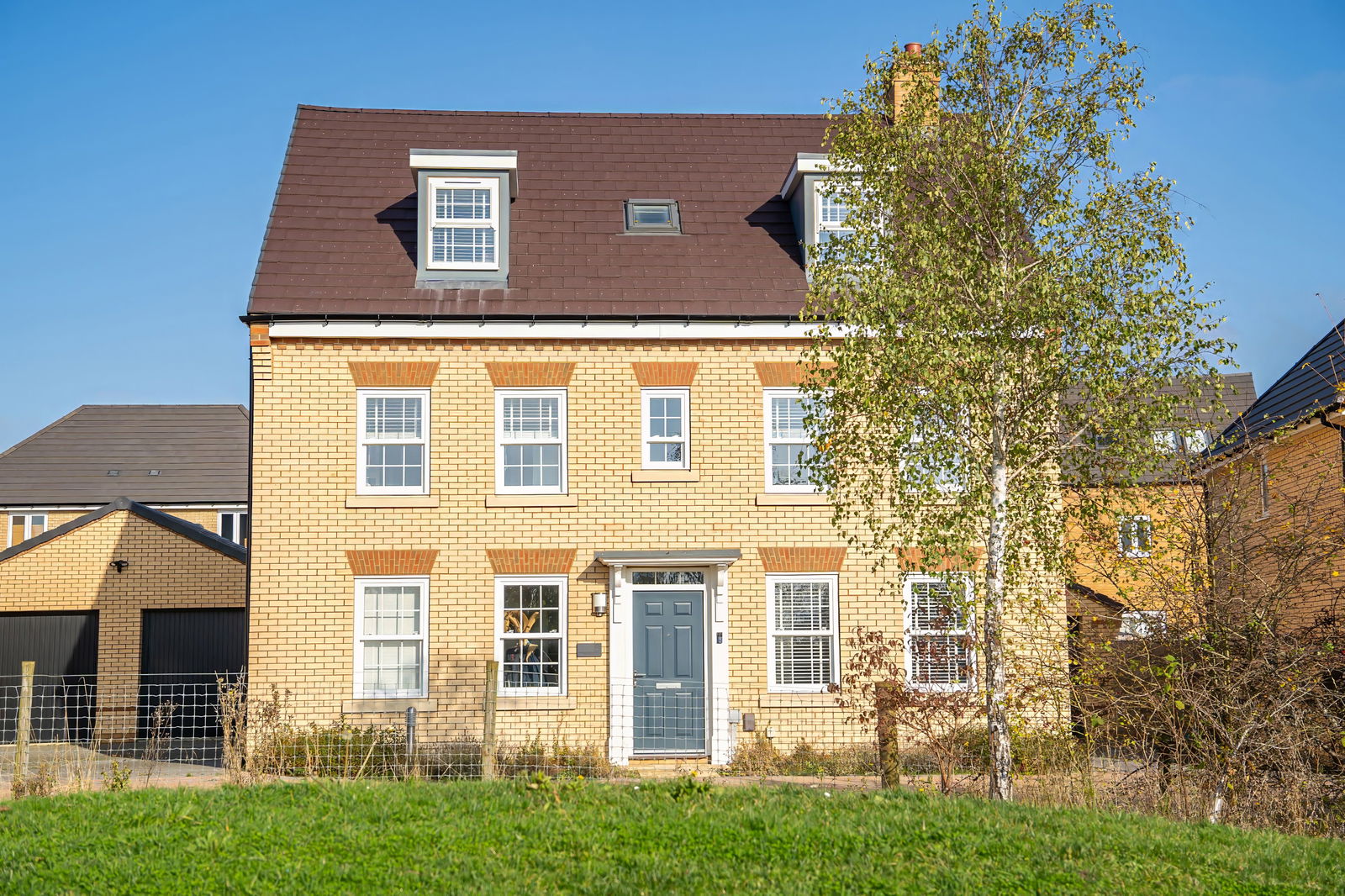 5 bed detached house for sale in Blackbird Close, Bedford  - Property Image 27