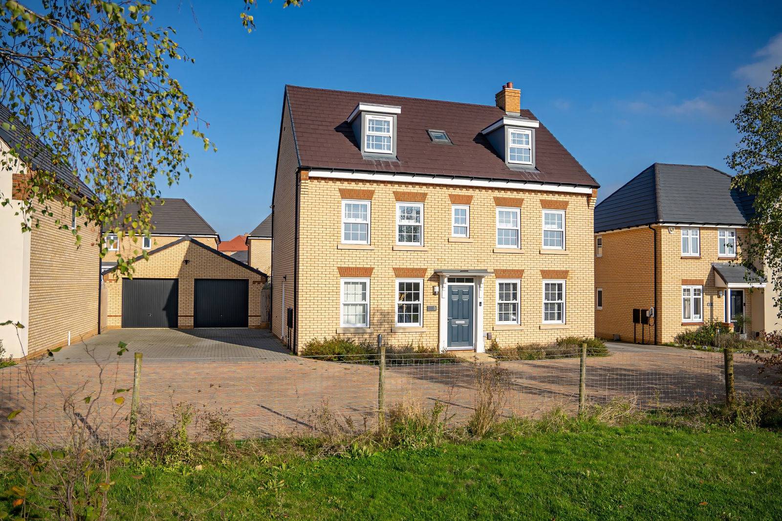 5 bed detached house for sale in Blackbird Close, Bedford  - Property Image 26