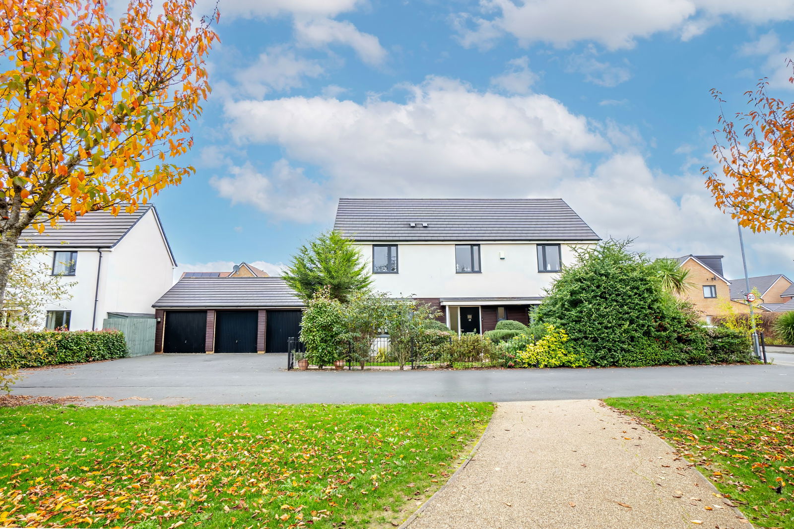 4 bed detached house for sale in Folkes Road, Bedford  - Property Image 42