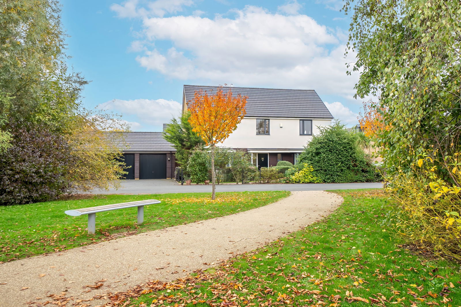 4 bed detached house for sale in Folkes Road, Bedford  - Property Image 41