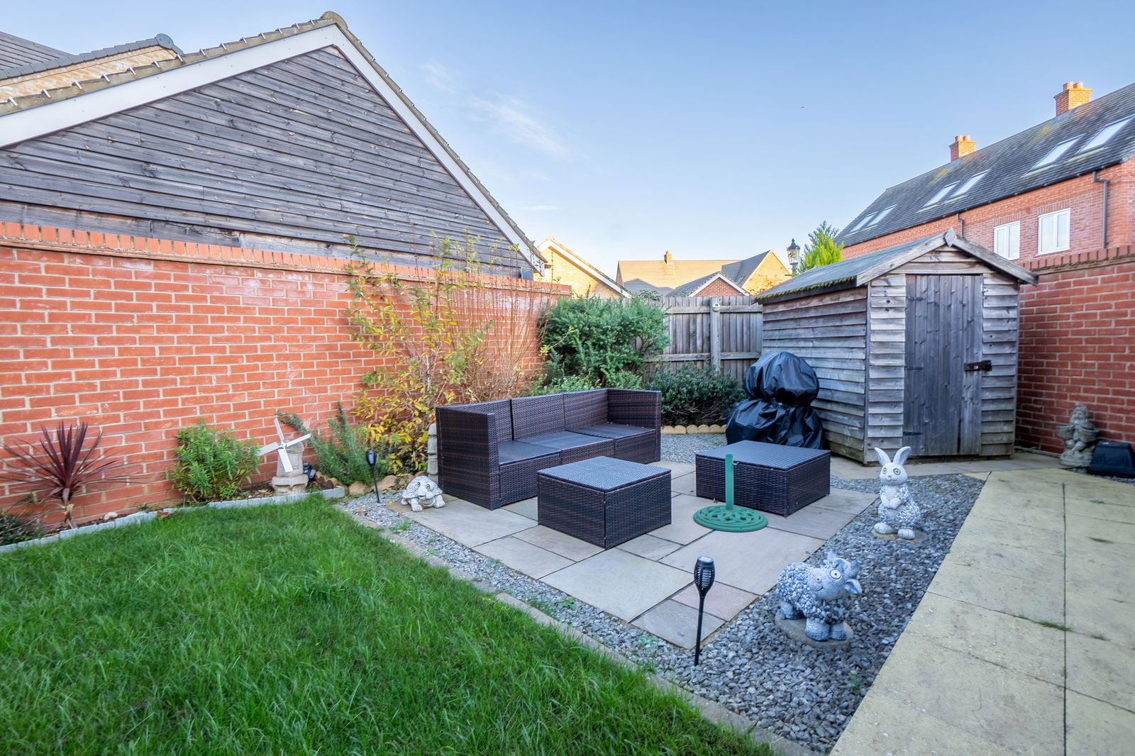 3 bed semi-detached house for sale in Edith Avenue, Bedford  - Property Image 8