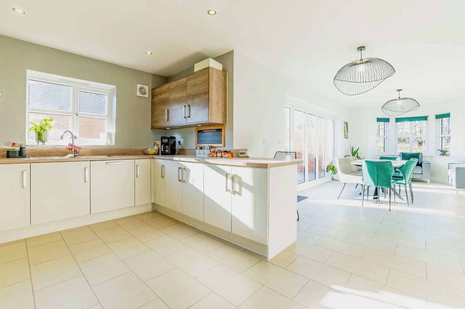 5 bed detached house for sale in Waterway Place, Bedford  - Property Image 33